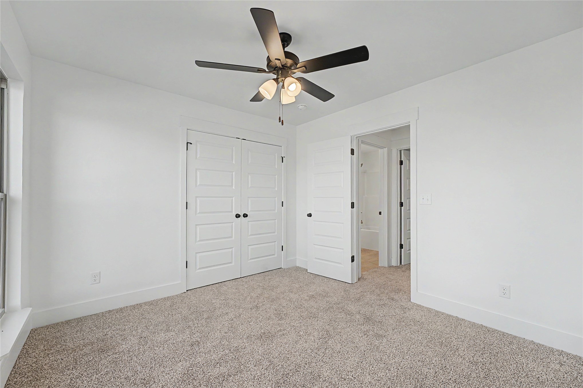 2823 E Liberty Place Property Photo 19
