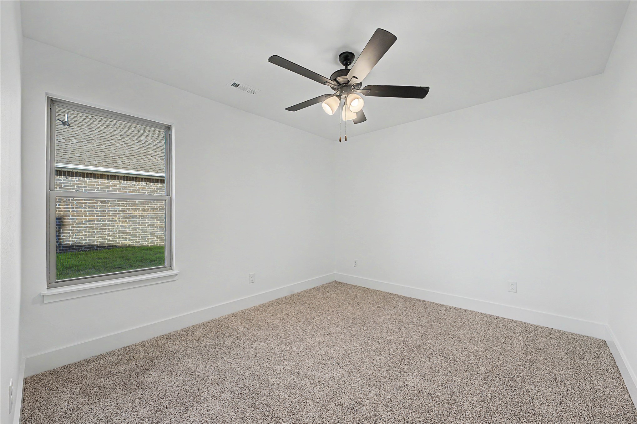 2823 E Liberty Place Property Photo 21