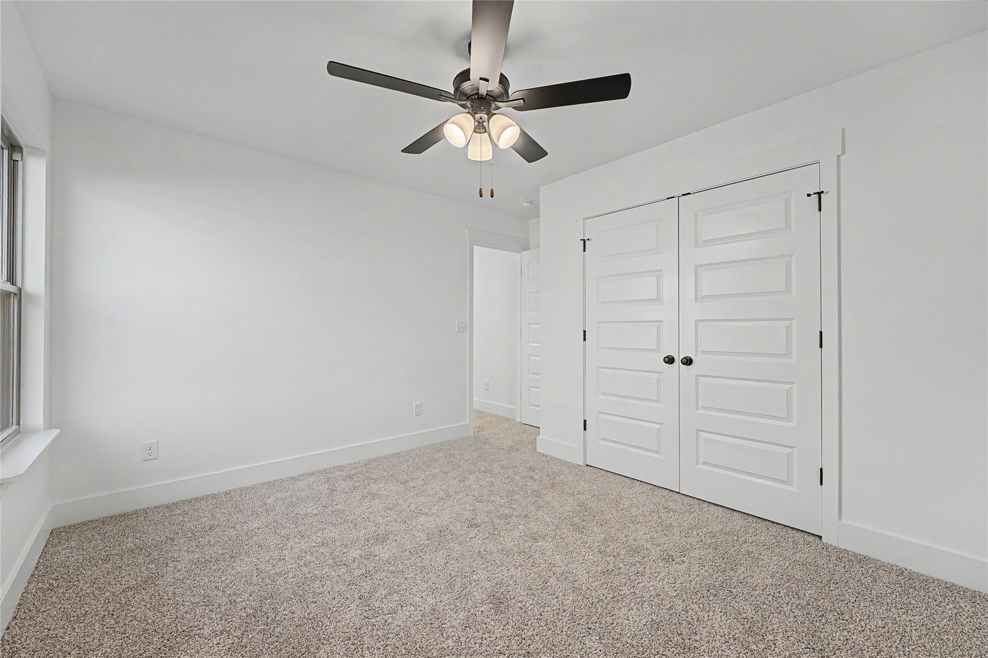 2823 E Liberty Place Property Photo 24