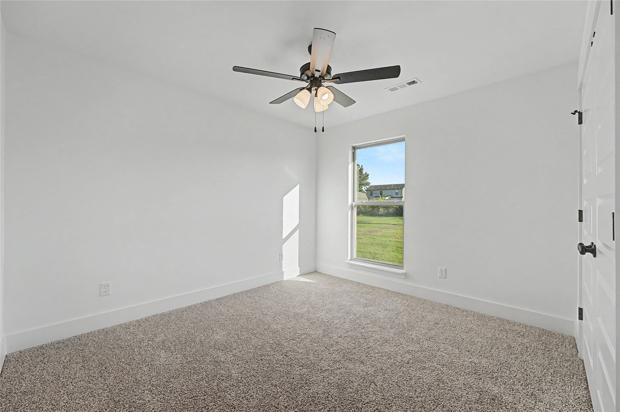 2823 E Liberty Place Property Photo 25