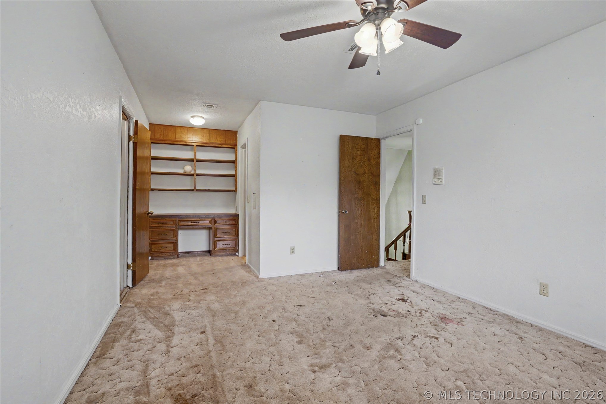 5706 S Columbia Place Property Photo 25
