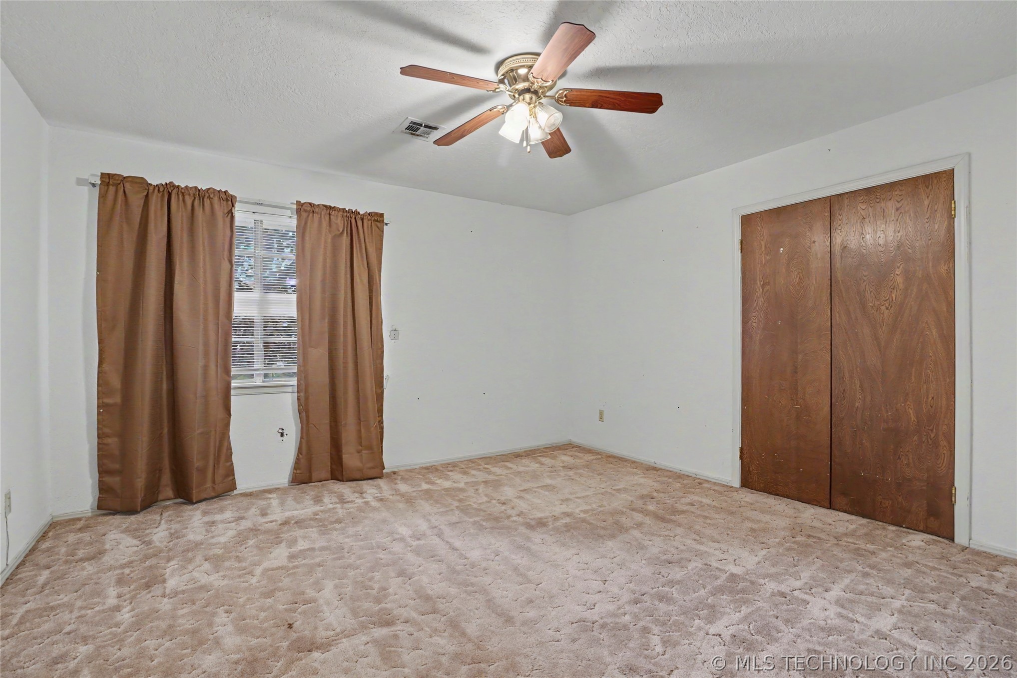 5706 S Columbia Place Property Photo 29
