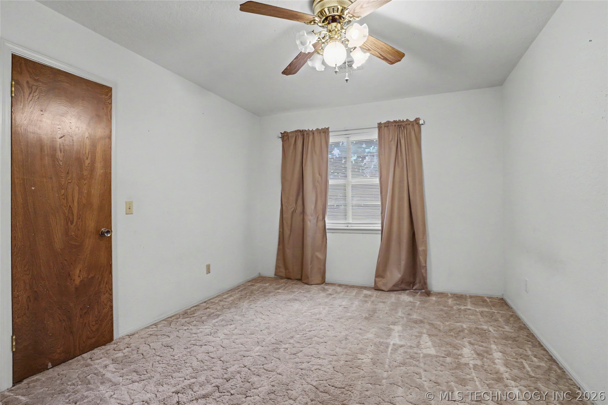 5706 S Columbia Place Property Photo 31