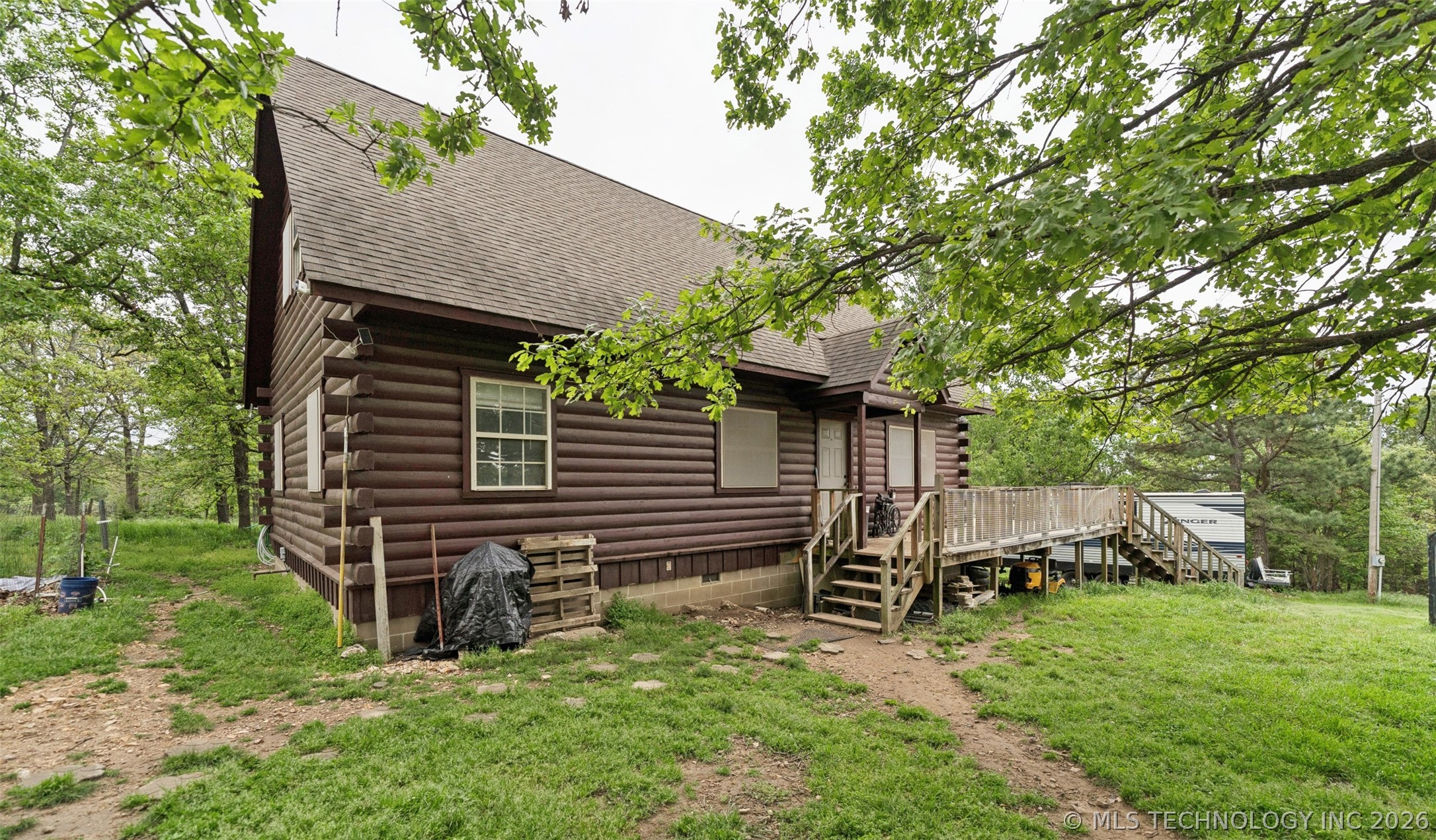 2400 N Acuff Avenue Property Photo 2