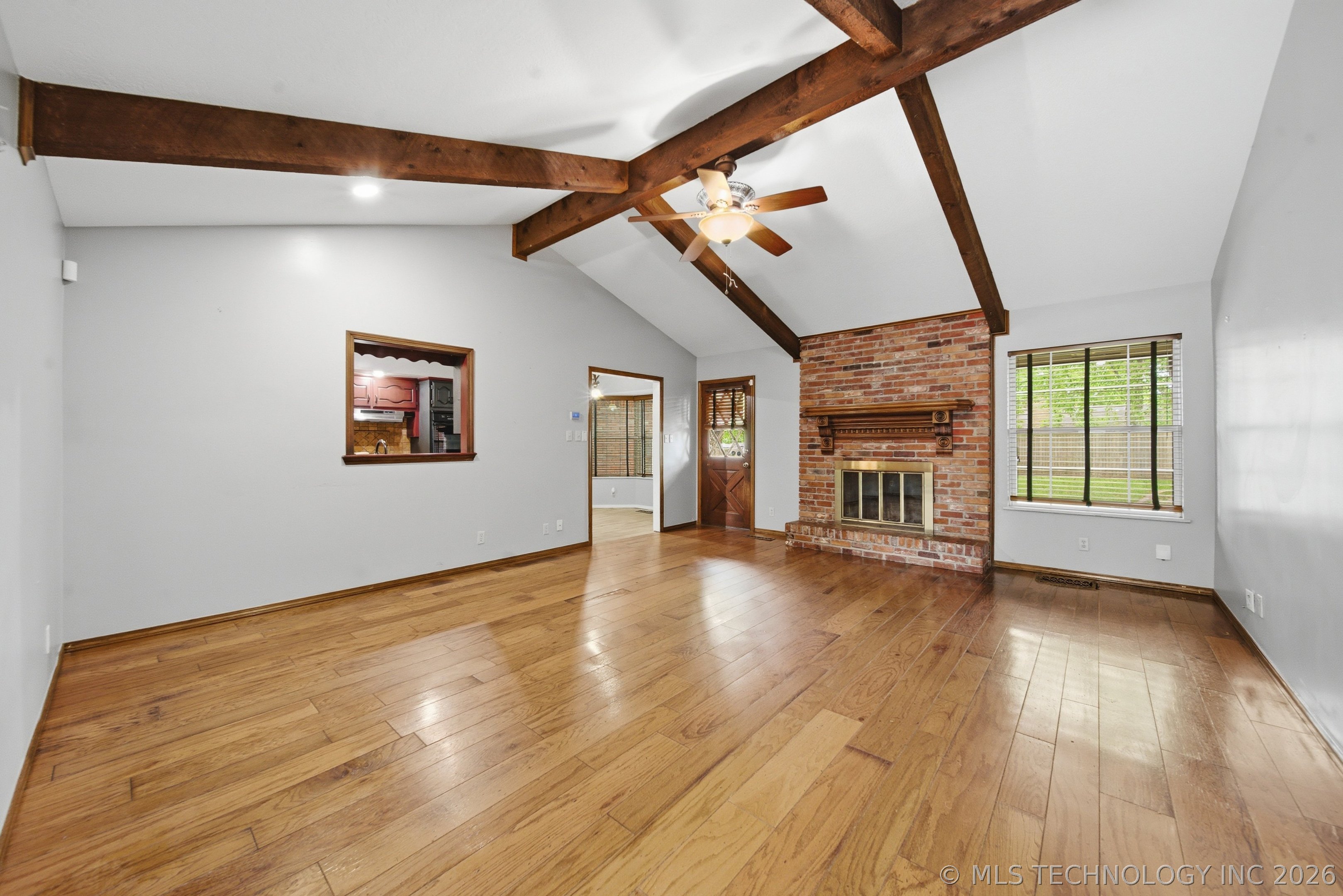 2905 E 78th Street Property Photo 5