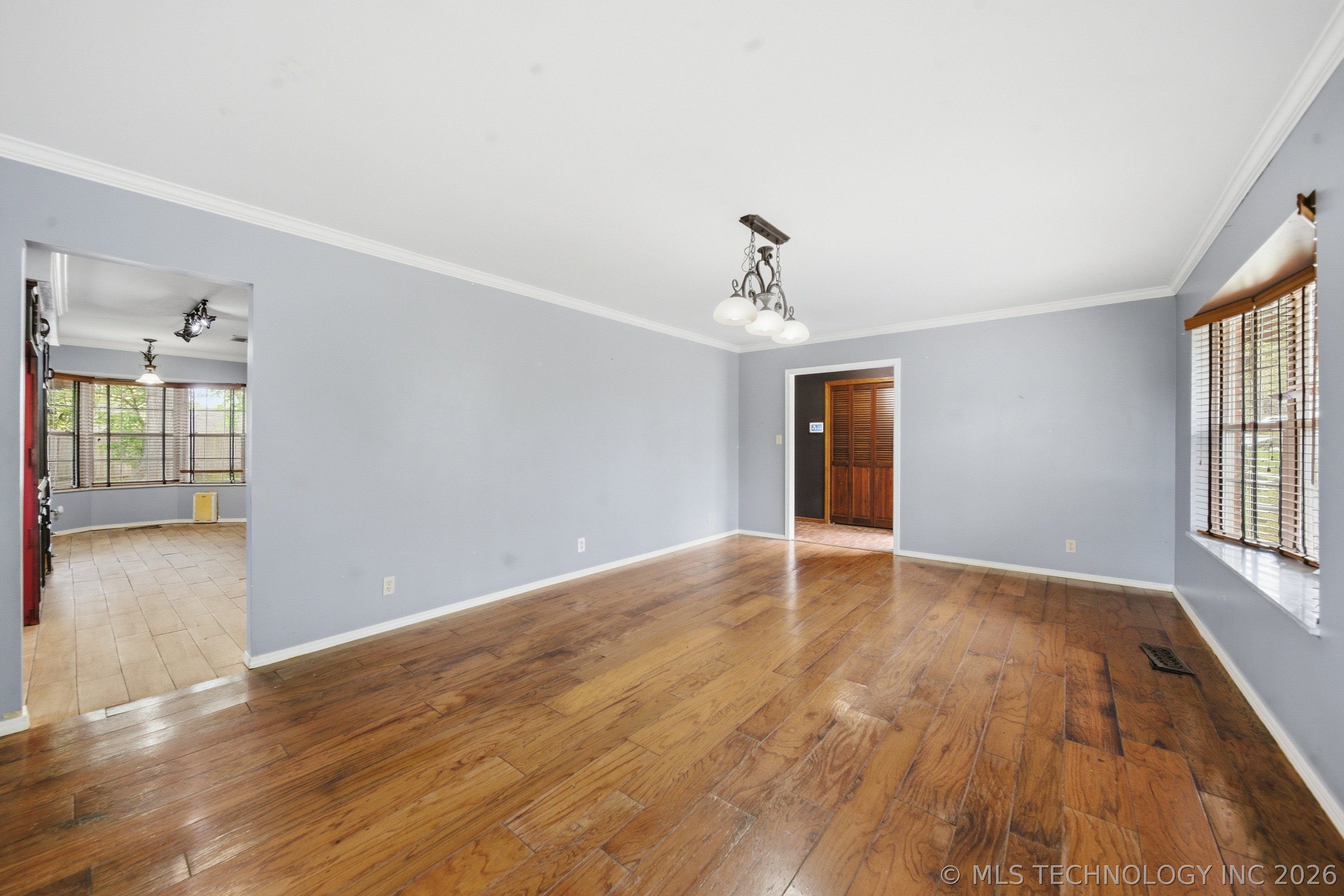2905 E 78th Street Property Photo 15