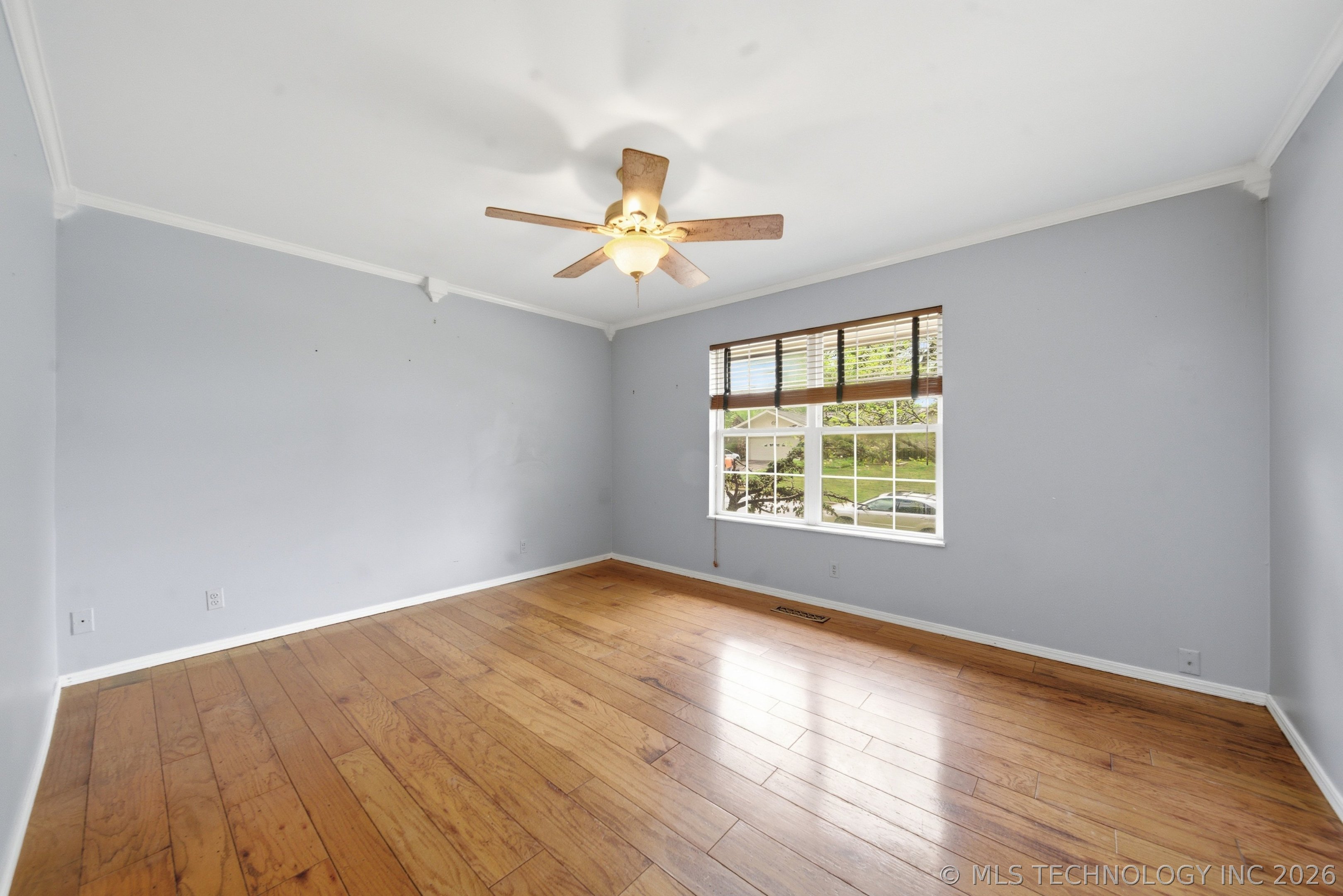 2905 E 78th Street Property Photo 22