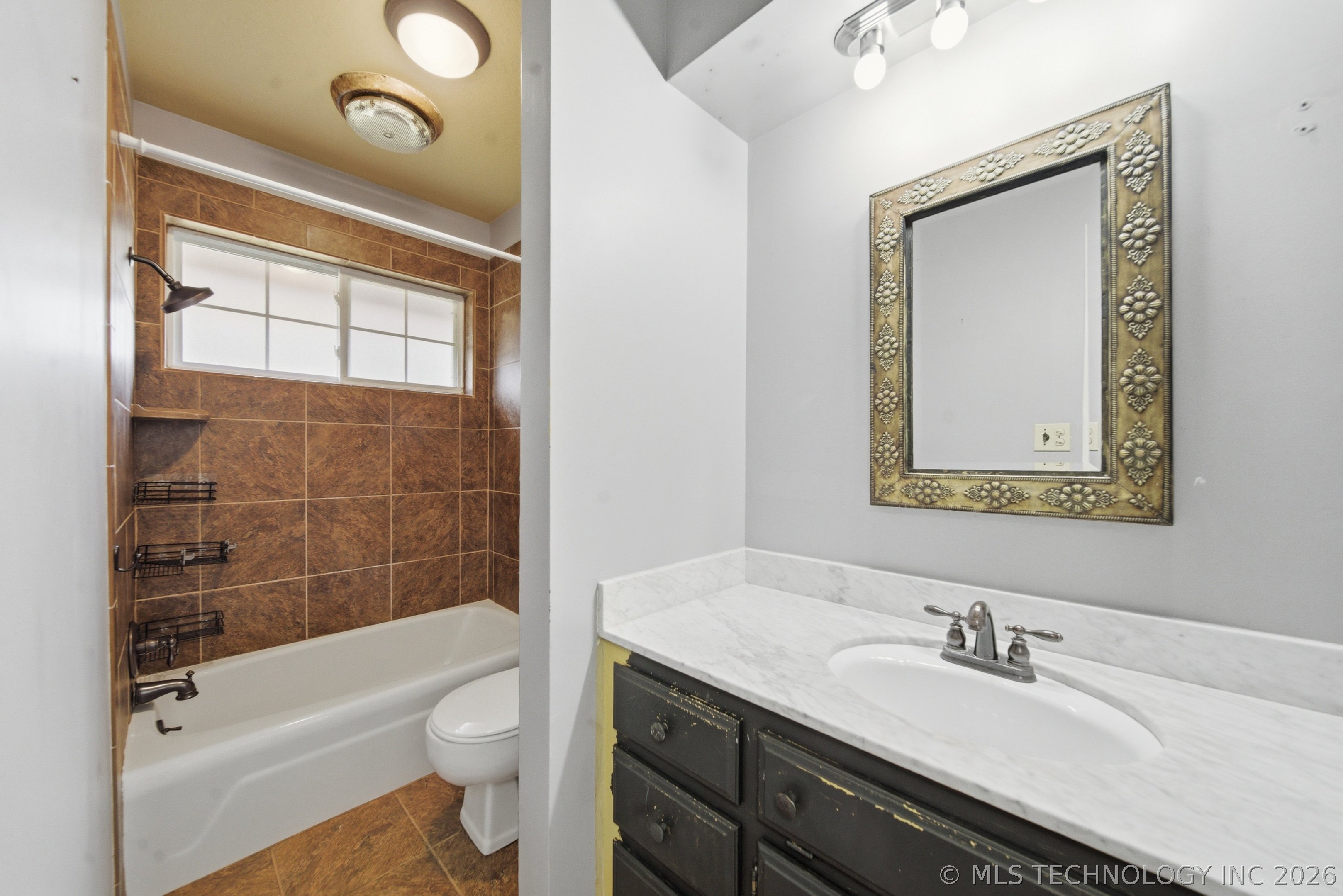2905 E 78th Street Property Photo 26