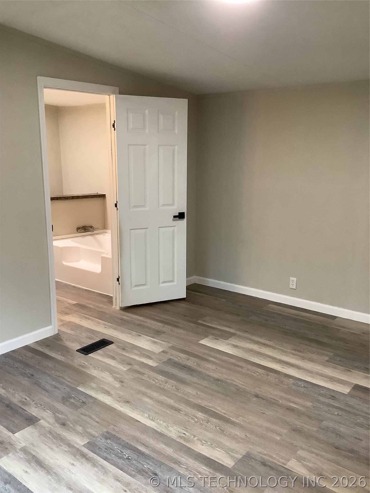 711 Northridge Drive Property Photo 4