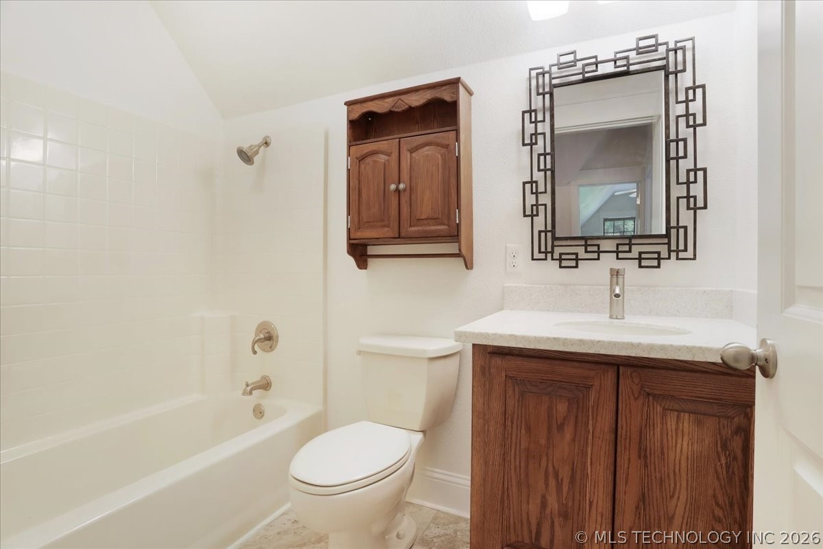 900 W Hardesty Road Property Photo 33