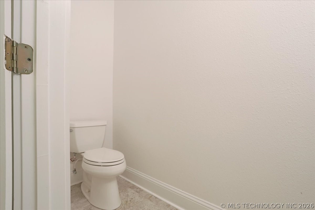 900 W Hardesty Road Property Photo 36