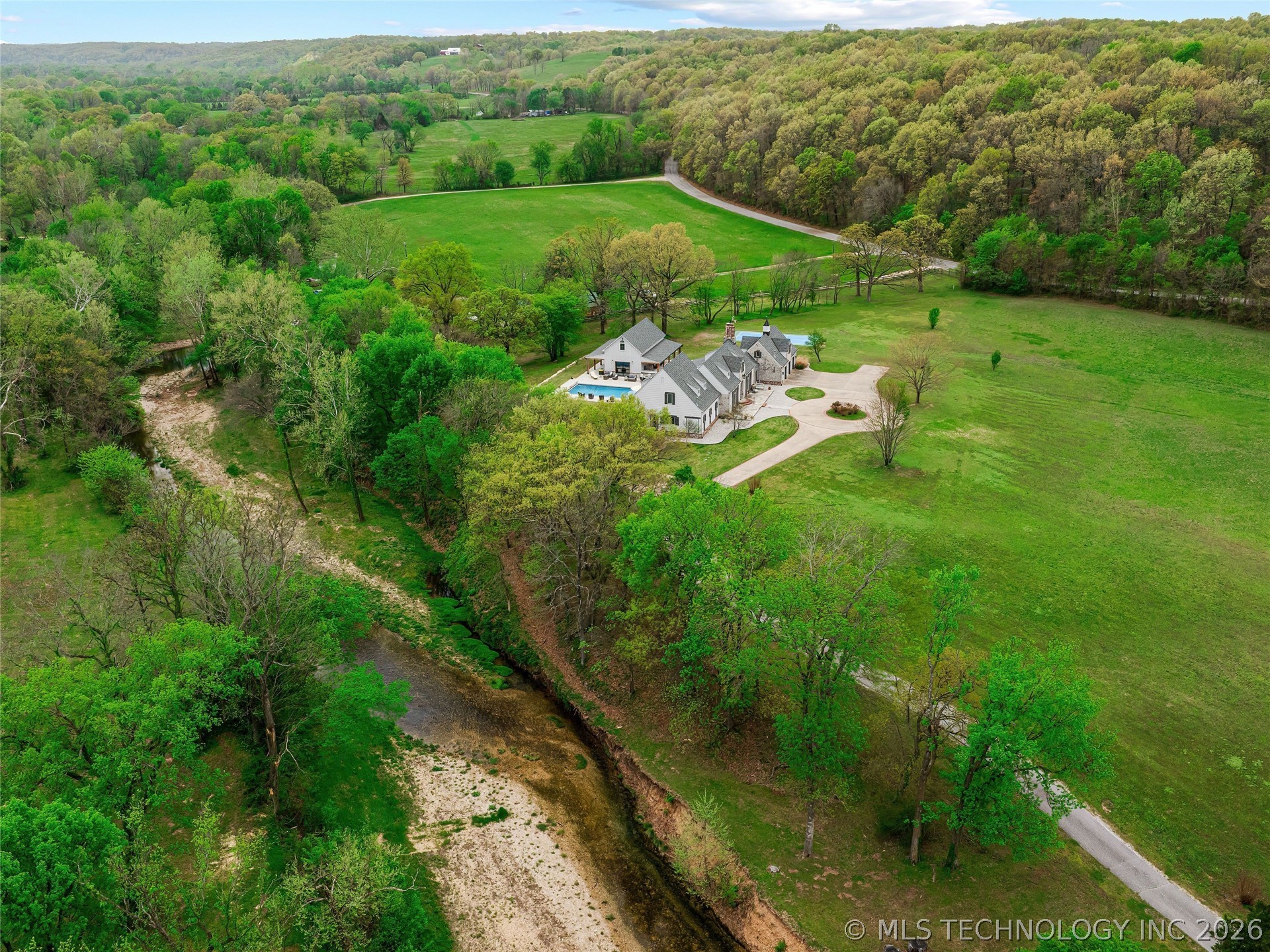 33021 S 625 Road Property Photo 6