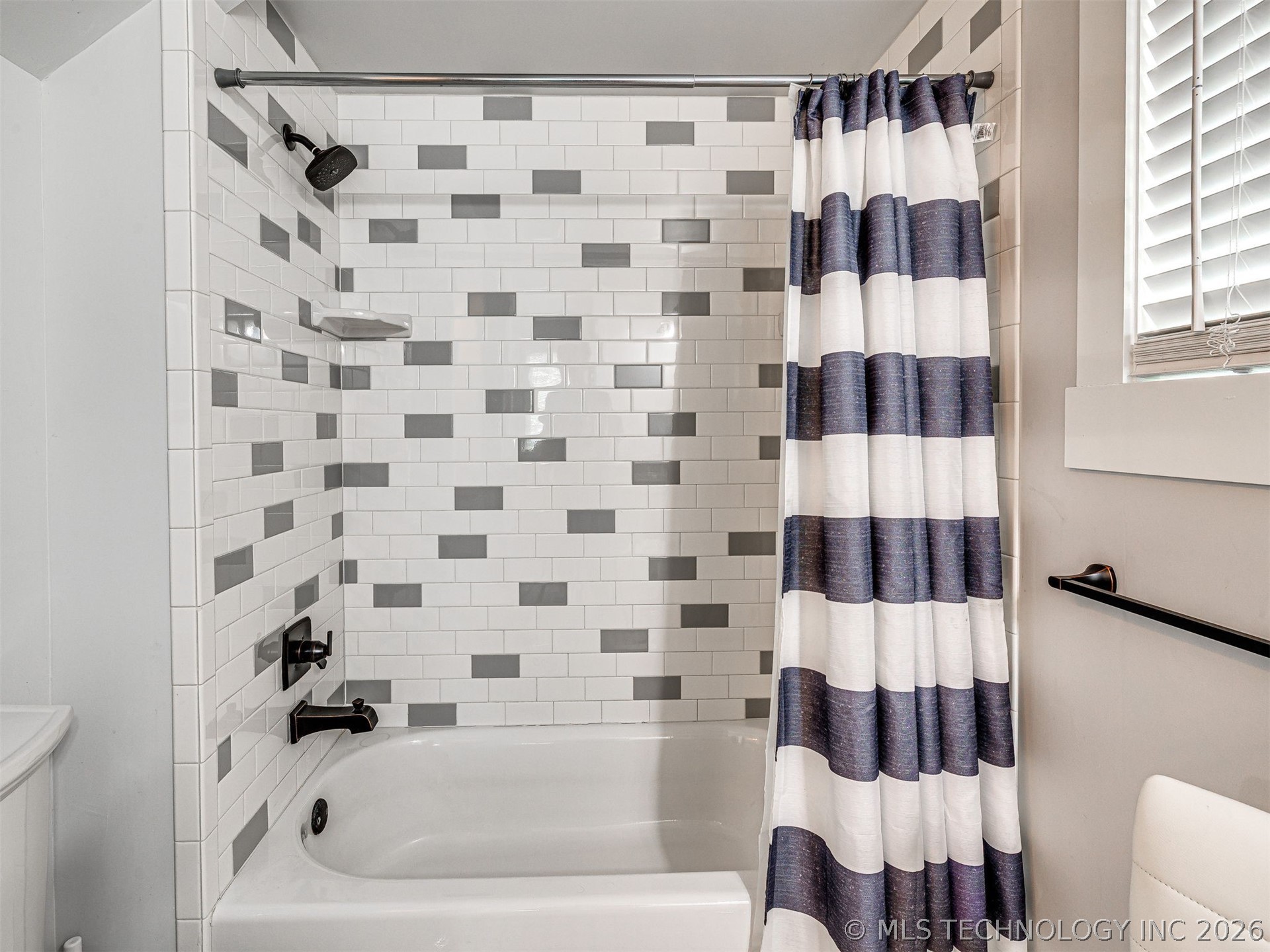 76 Lower Green Way Property Photo 42