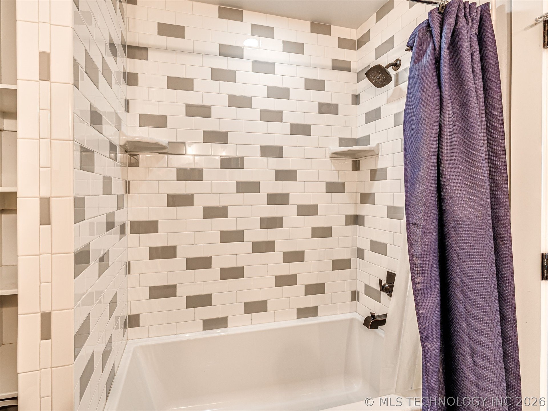 76 Lower Green Way Property Photo 51