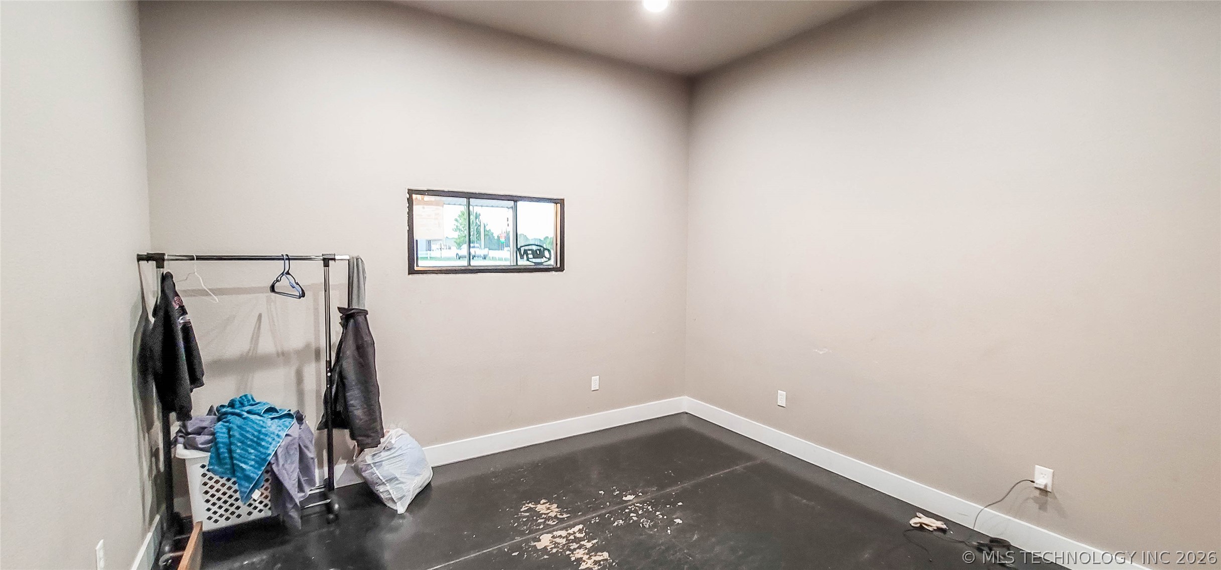 1228 W Gentry Street Property Photo 53