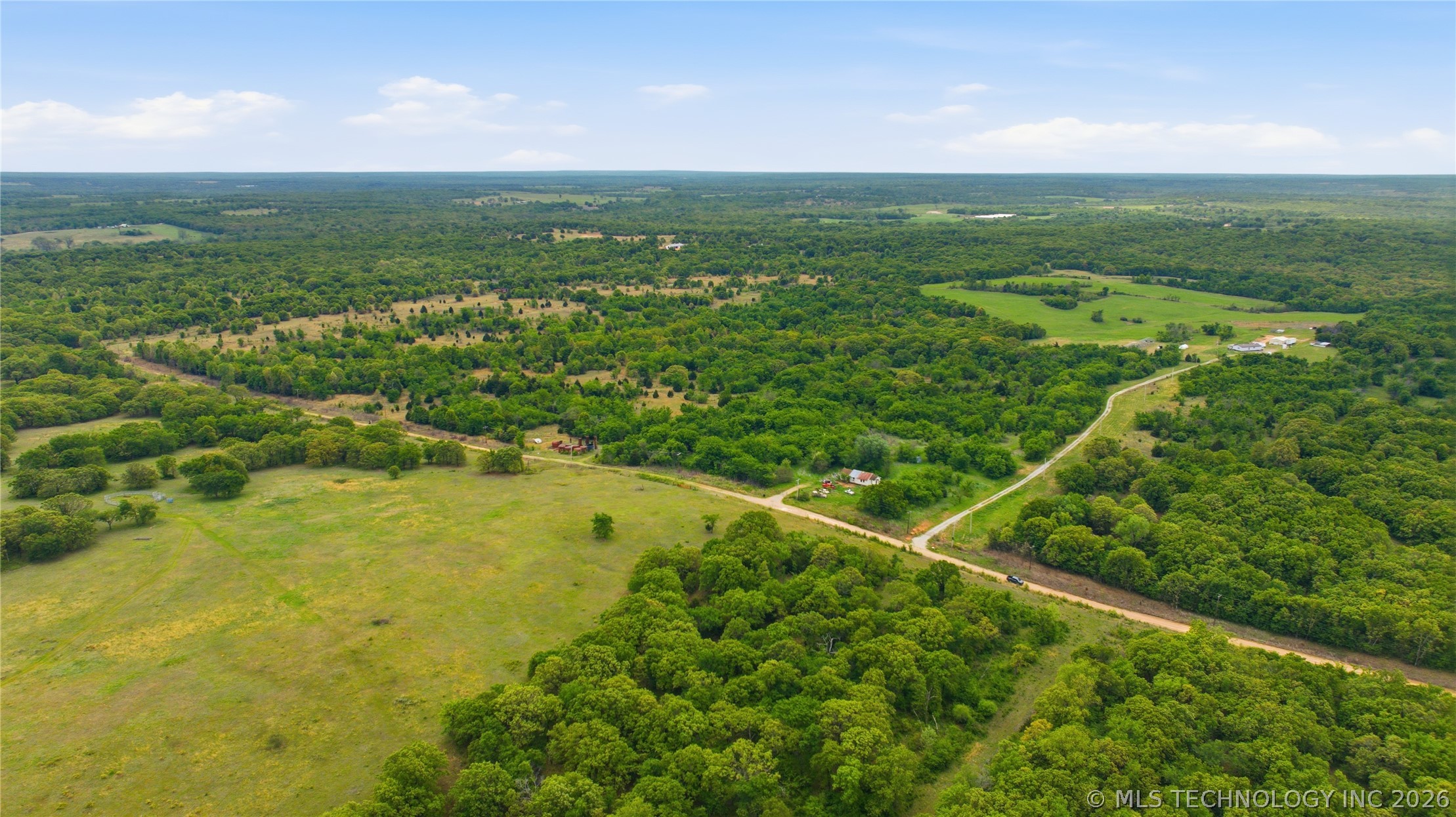 365121 E 970 Road Property Photo 4