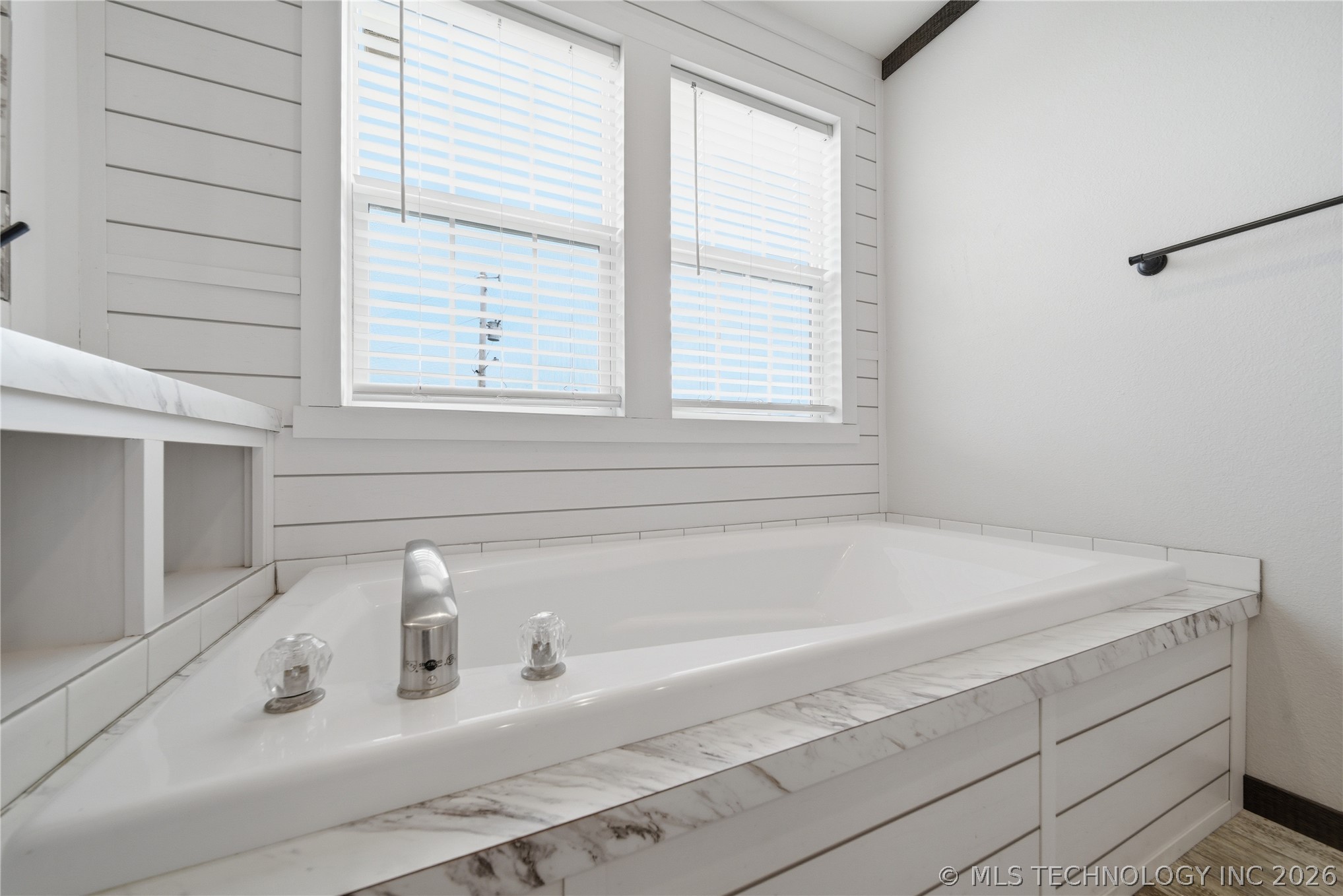 365121 E 970 Road Property Photo 27