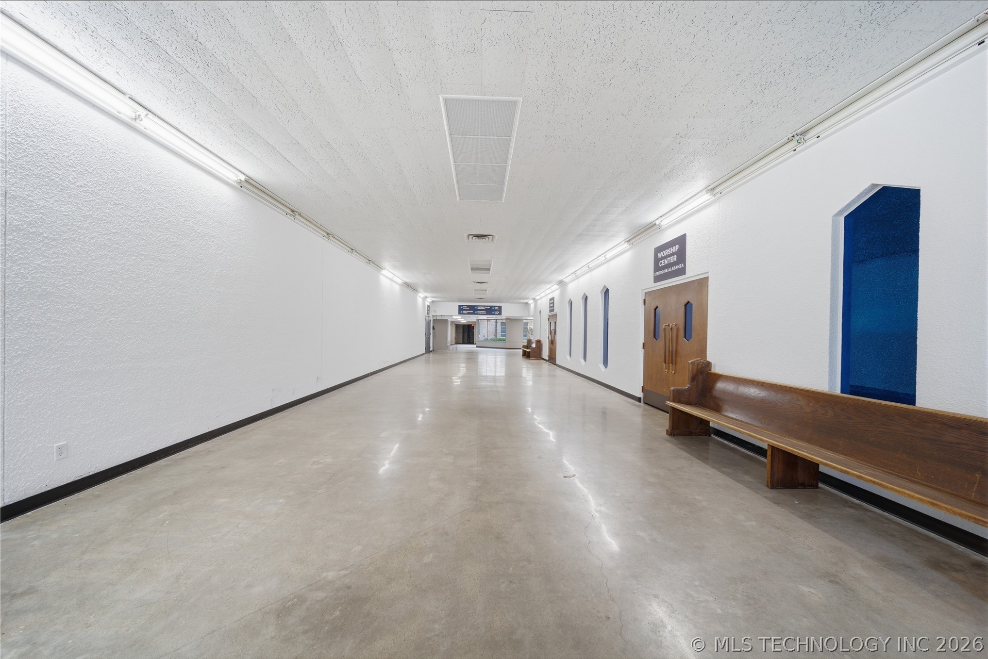 1915 E 3rd Street Property Photo 21