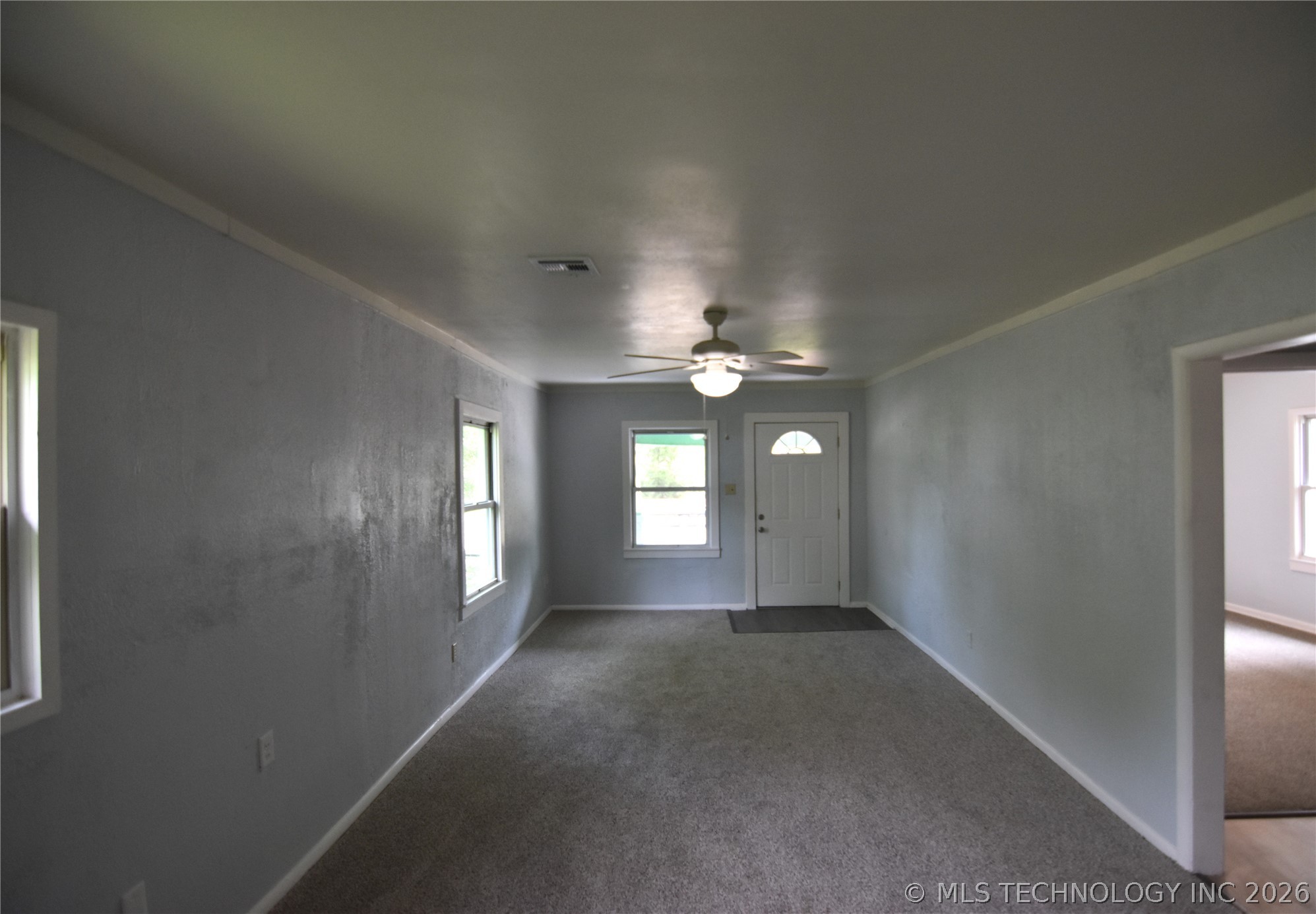 813 S Elm Avenue Property Photo 3