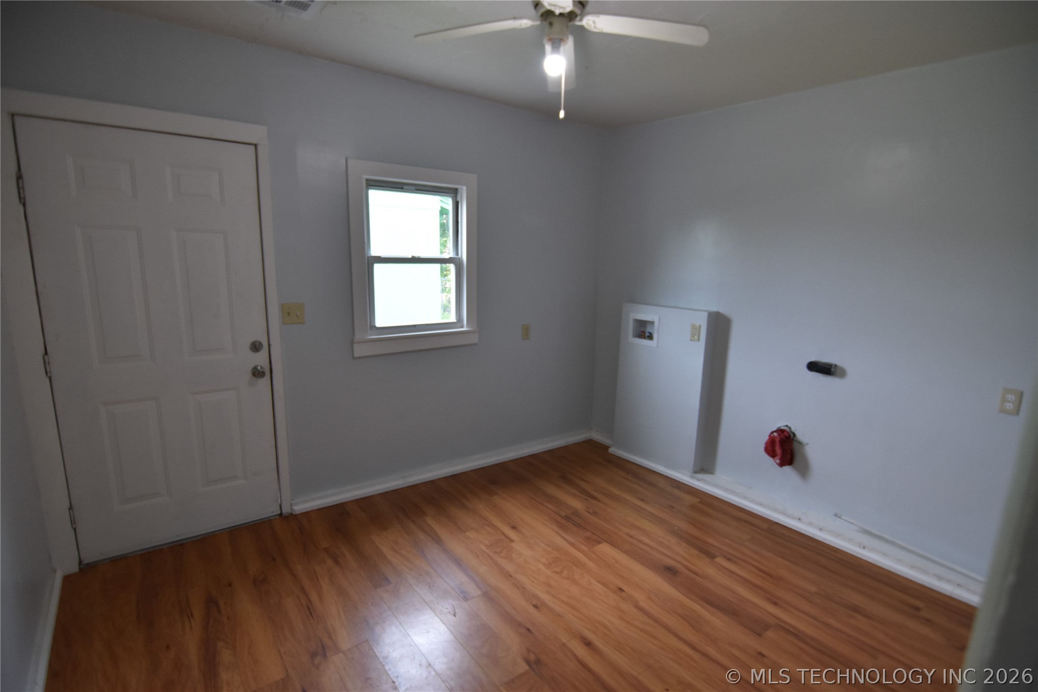 813 S Elm Avenue Property Photo 7