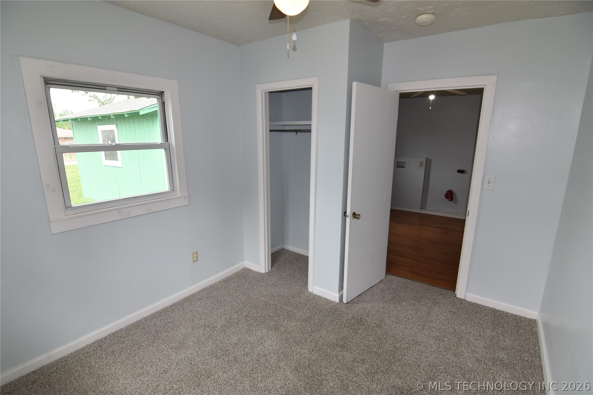 813 S Elm Avenue Property Photo 8