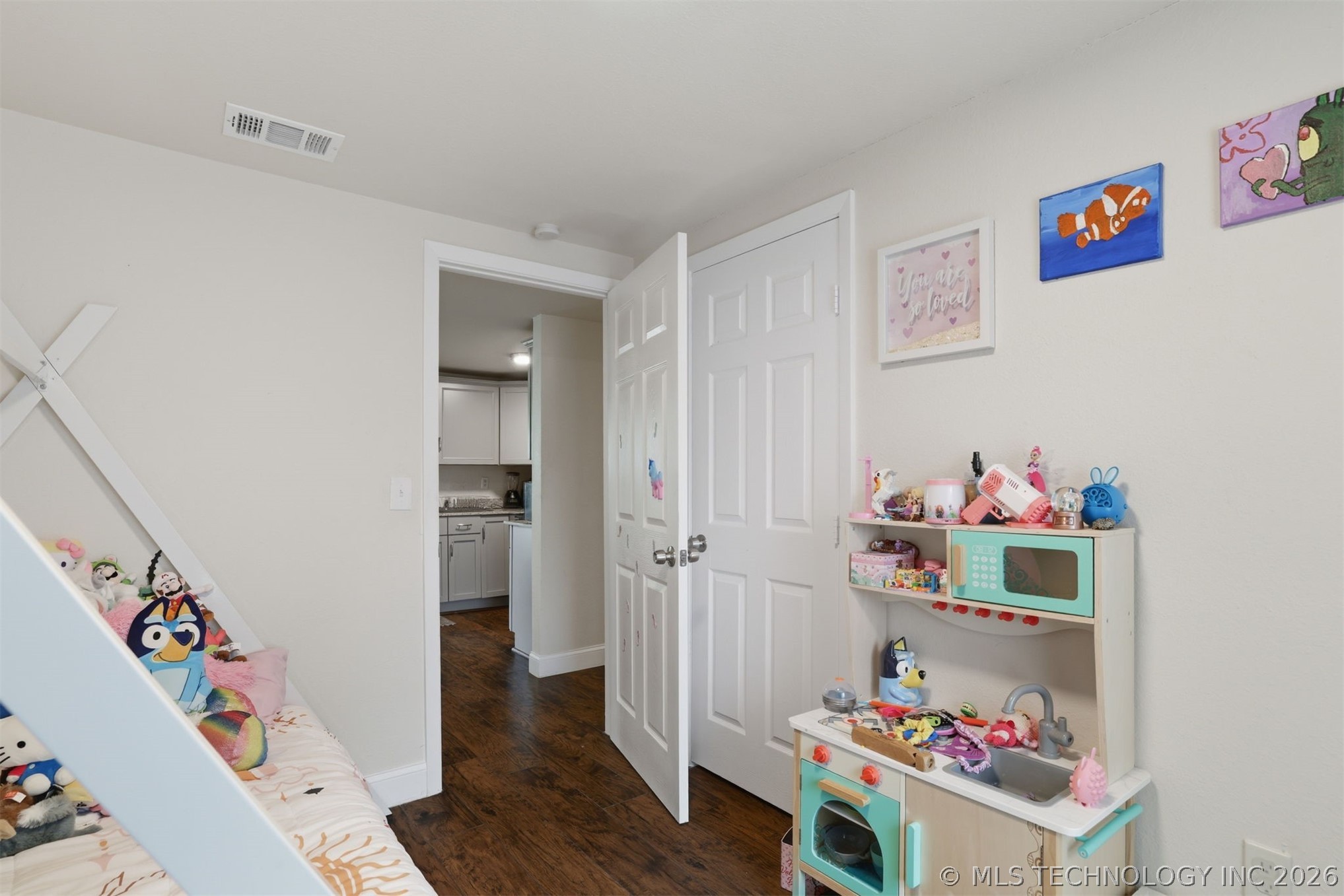 112 Umsted Street Property Photo 9