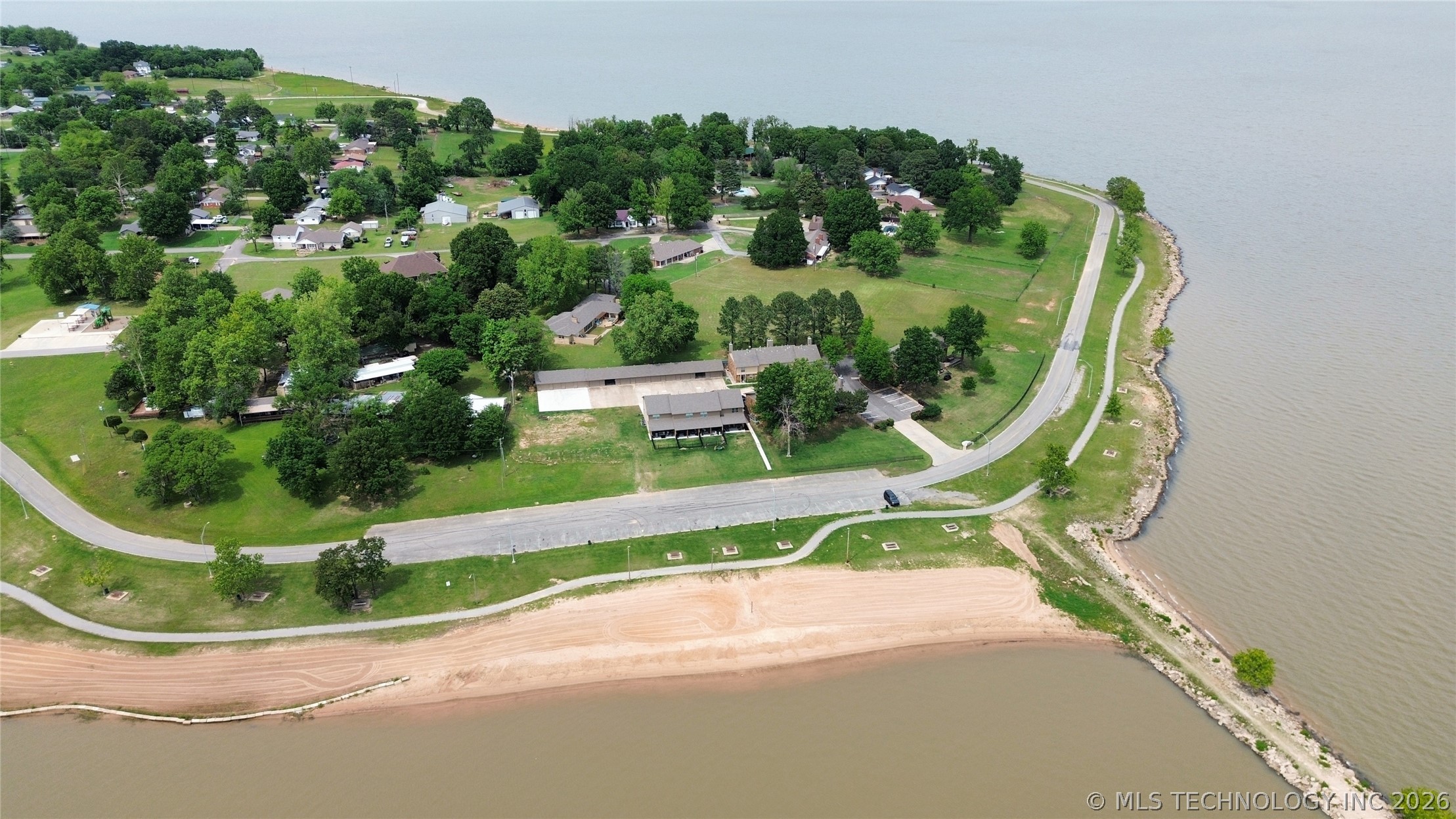 7020 Lakeshore Drive 20 Property Photo 8