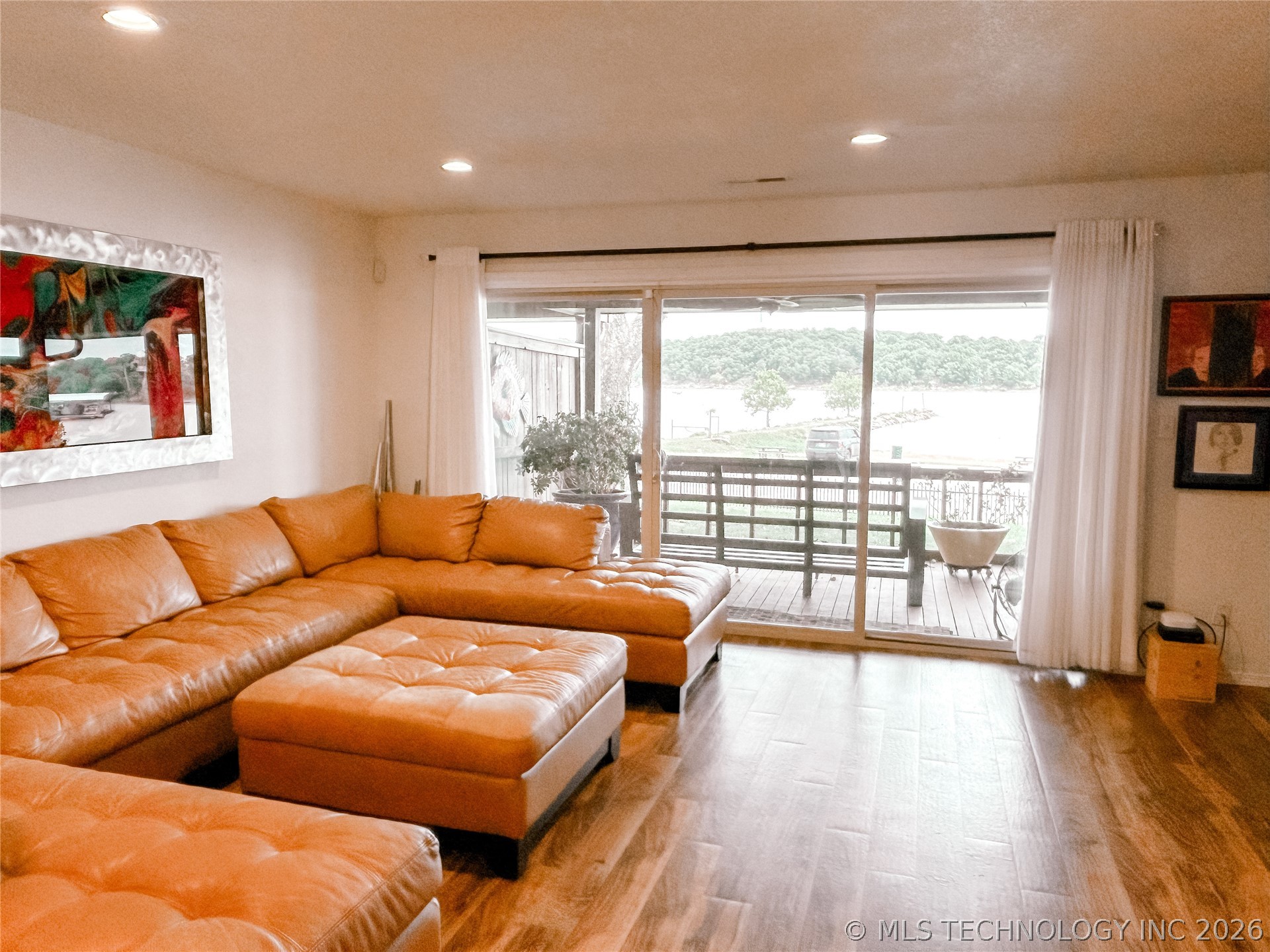 7020 Lakeshore Drive 20 Property Photo 16
