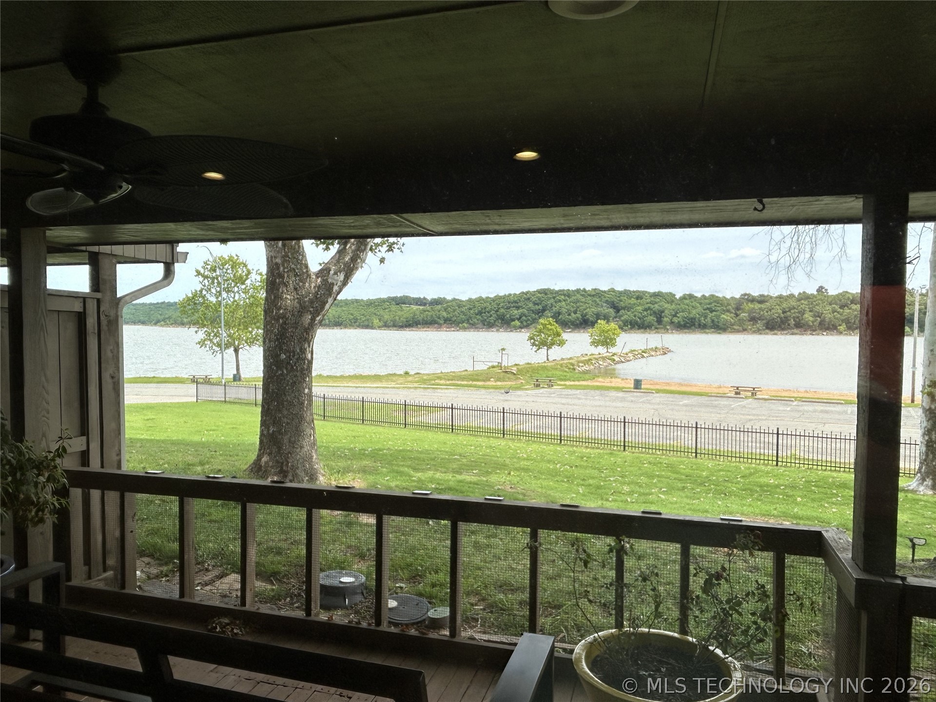 7020 Lakeshore Drive 20 Property Photo 44