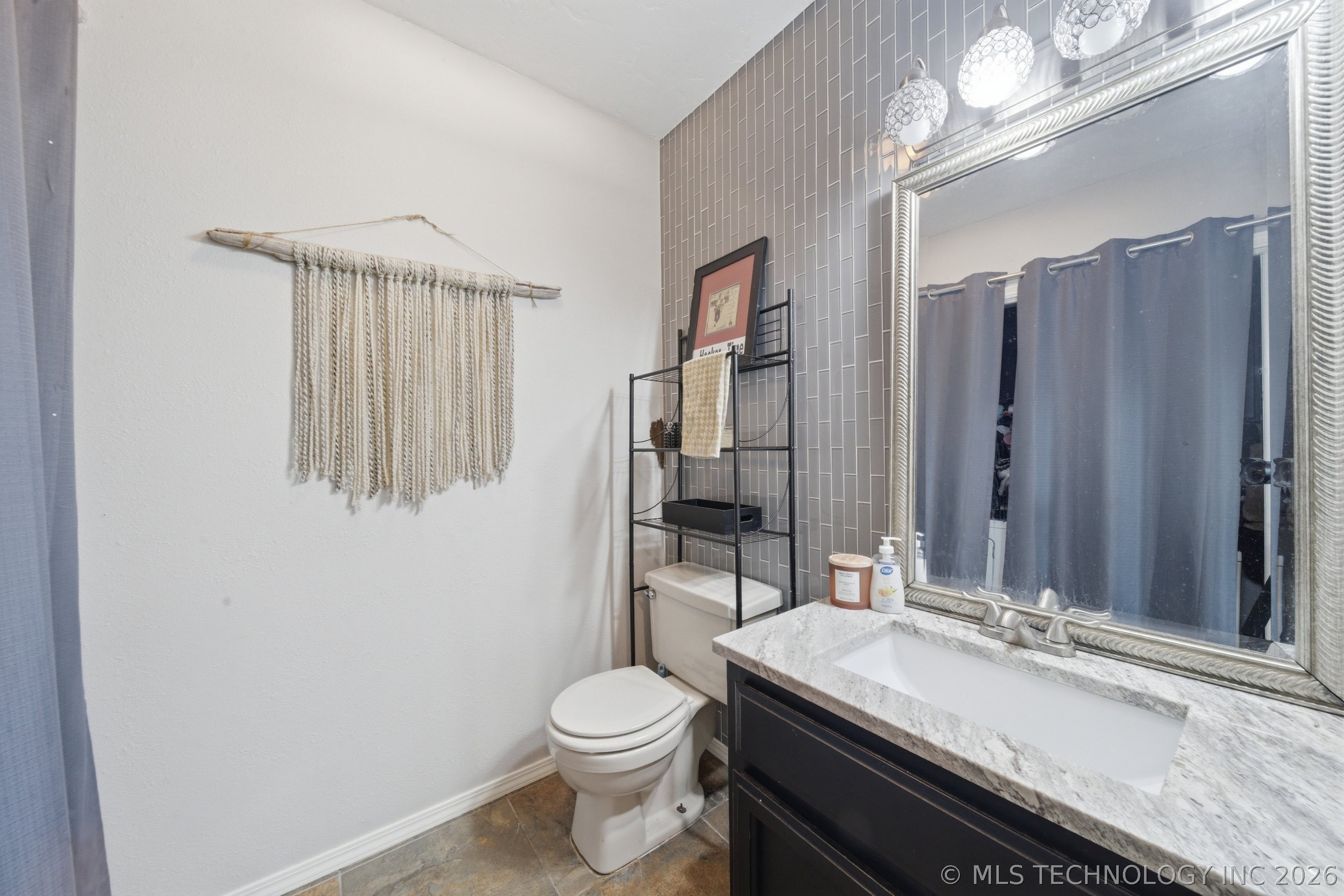 706 Villa Vista Drive Property Photo 19