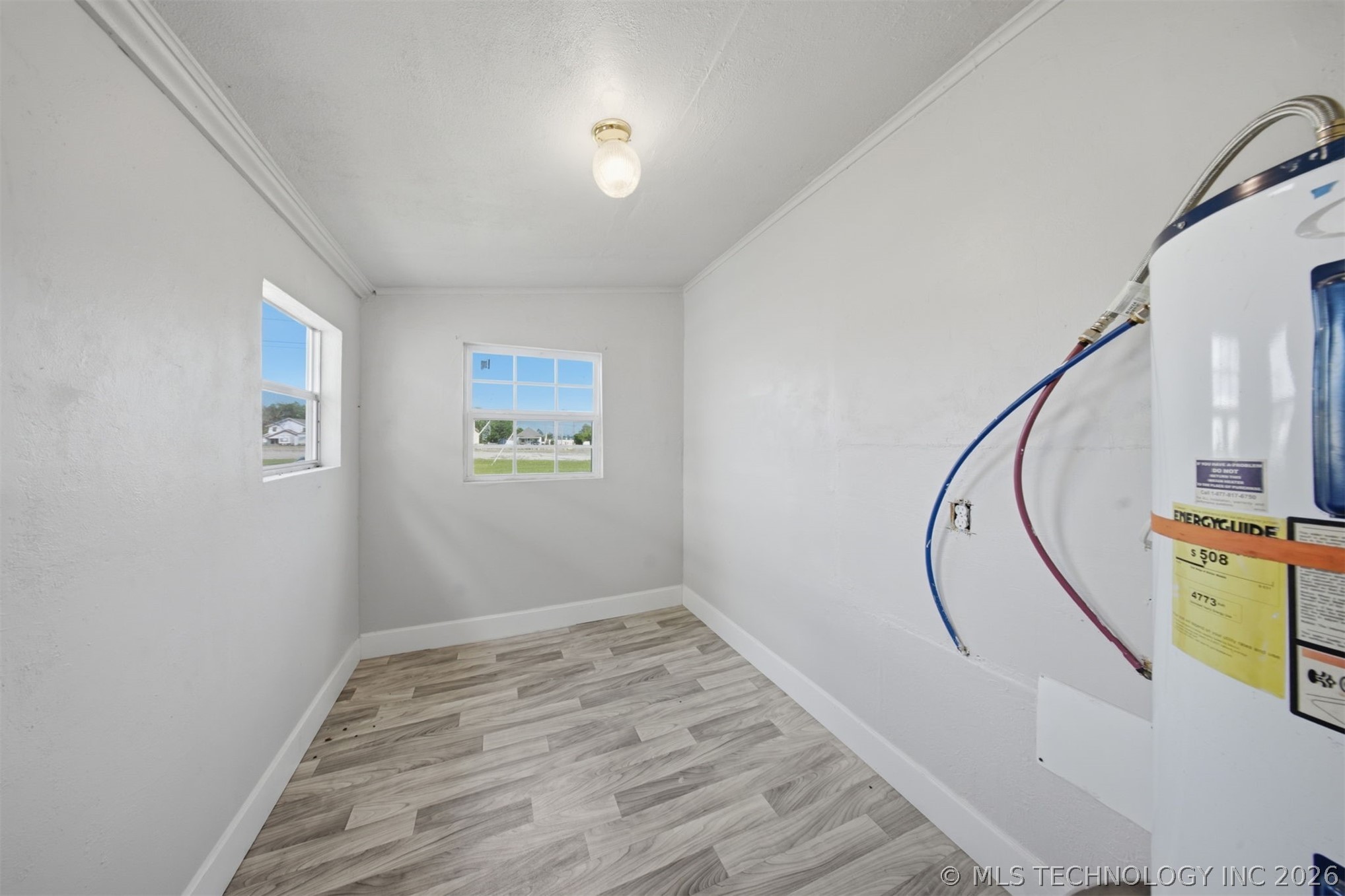 302 W Maple Street Property Photo 15