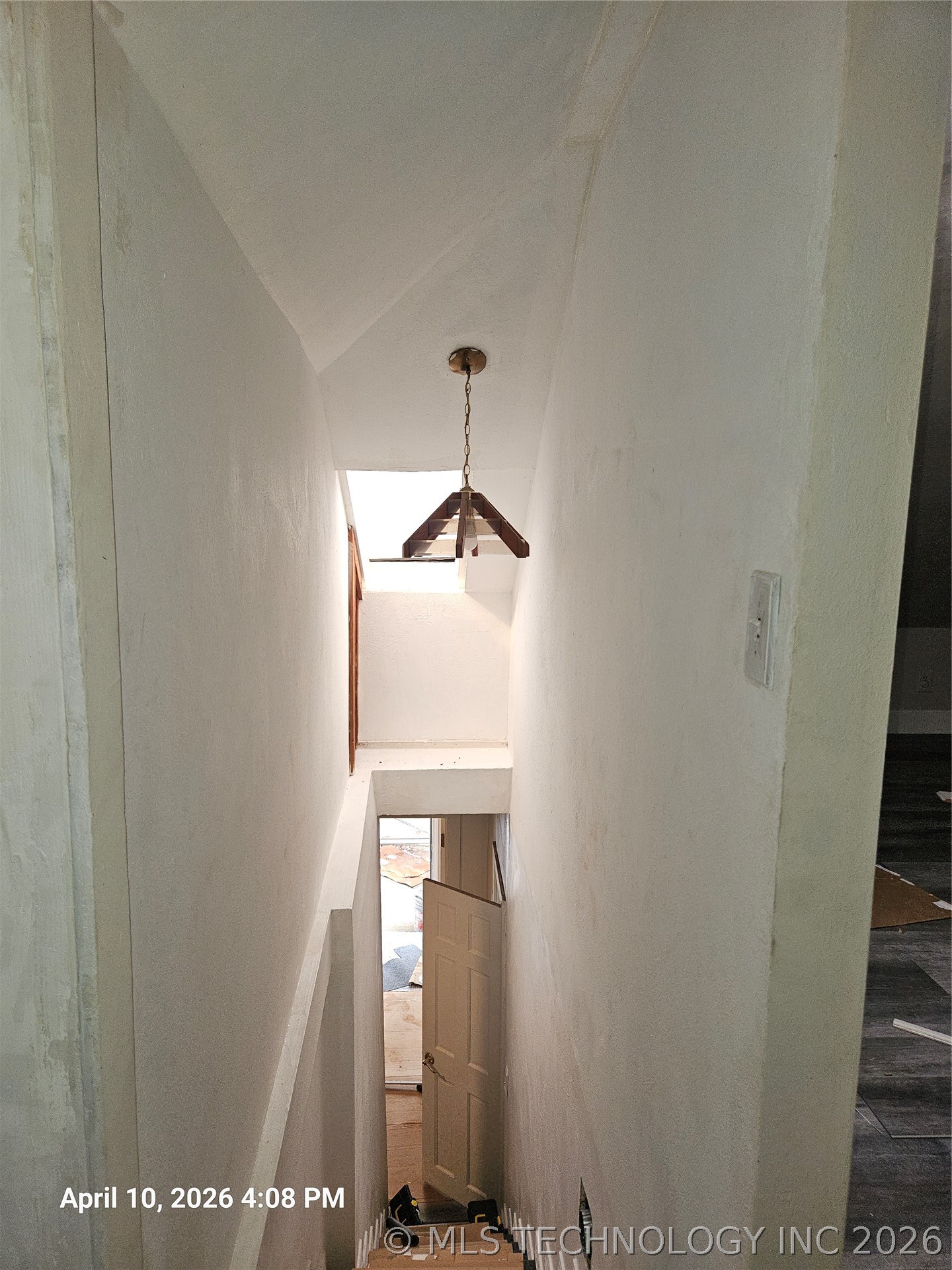 302 W Maple Street Property Photo 21