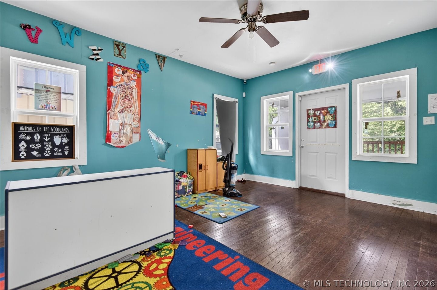 110 Se Creek Avenue Property Photo 21