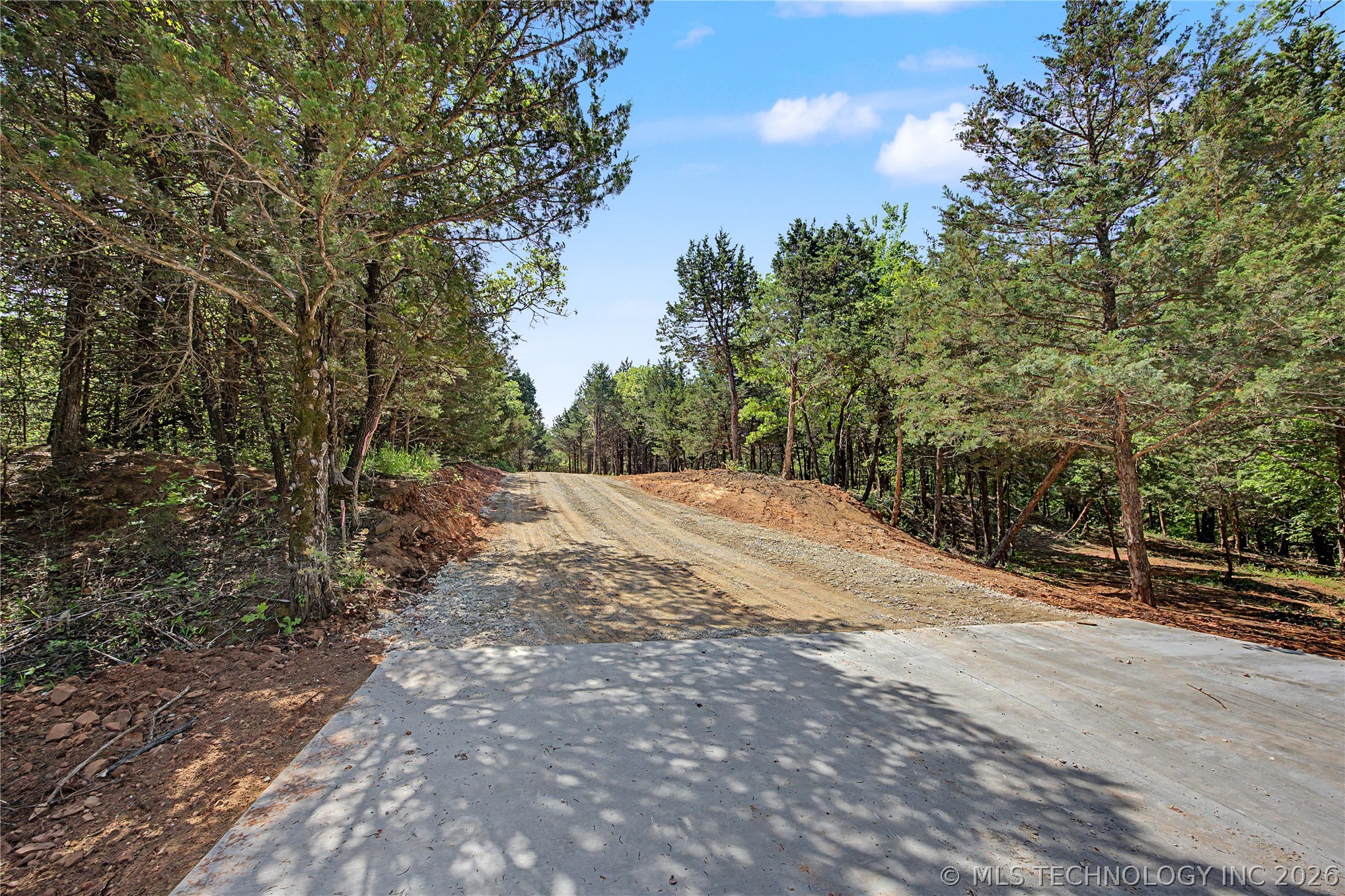 N Lakeview Drive Property Photo 1