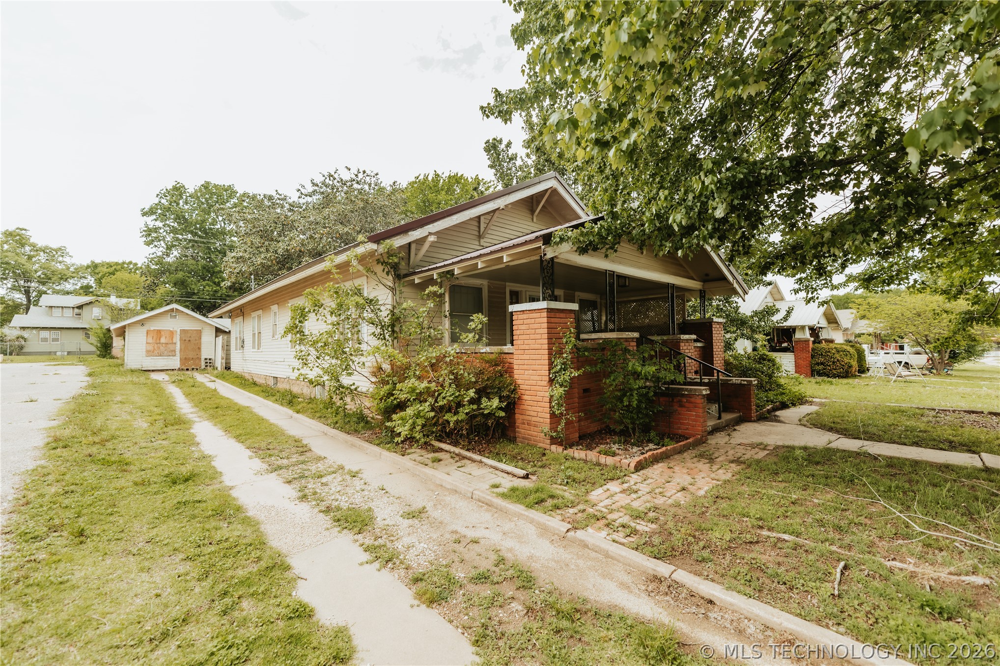 329 S Main Street Property Photo 1