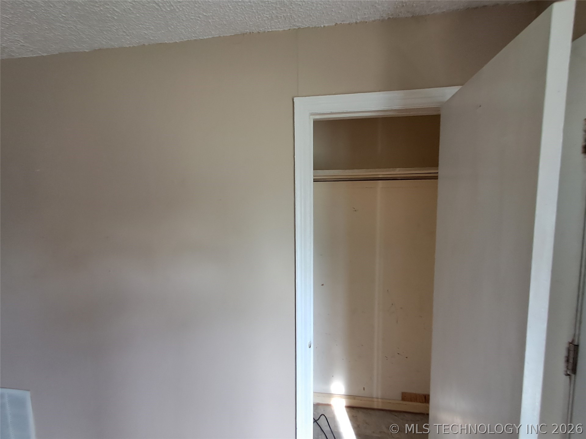 403 Oak Property Photo 11