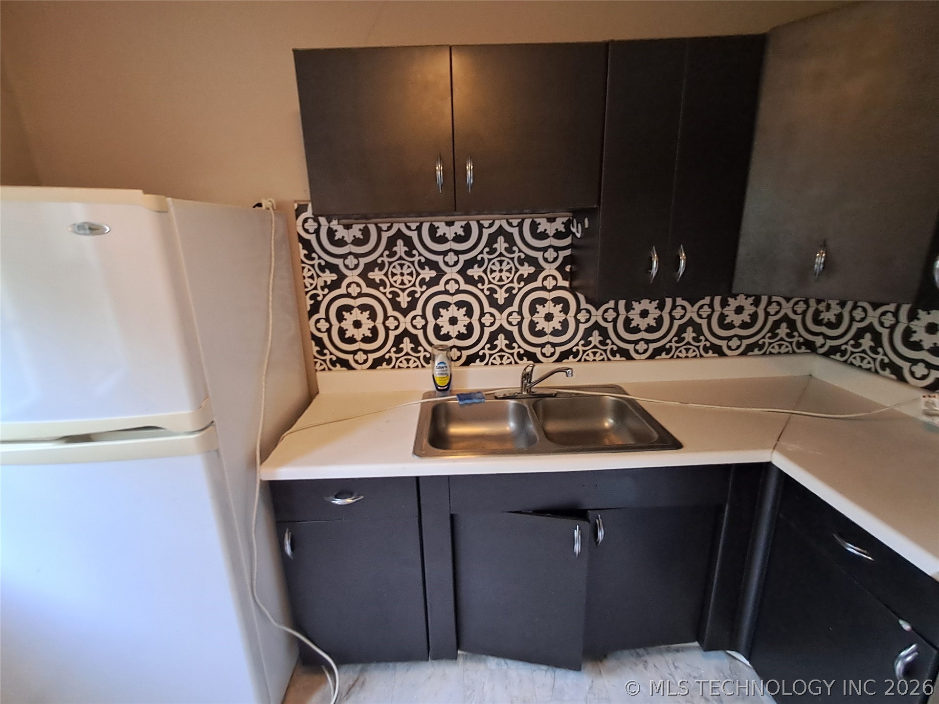 403 Oak Property Photo 15