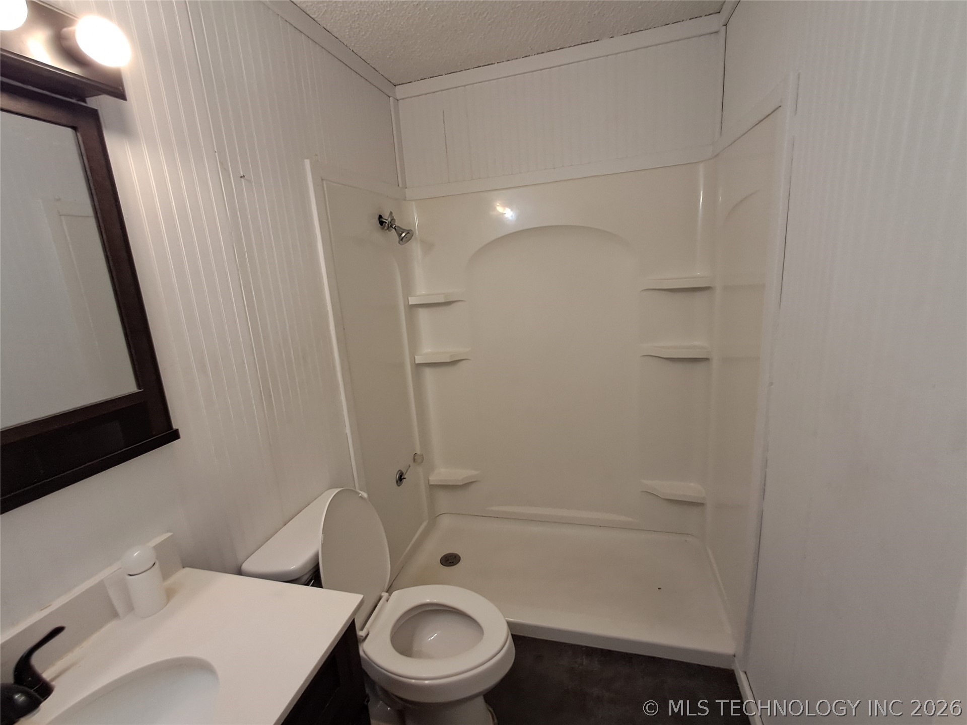 403 Oak Property Photo 30