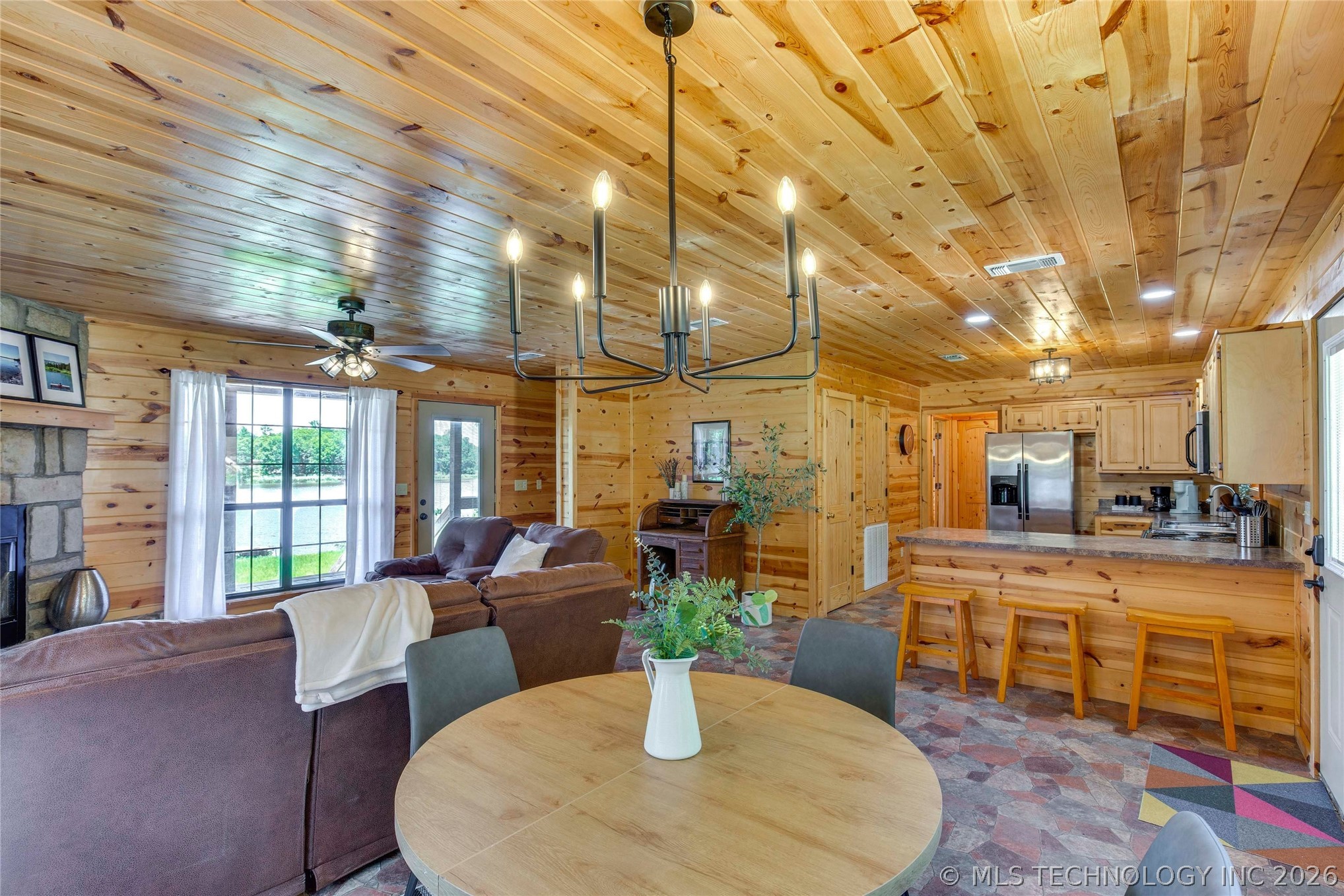 3859 W Lake Property Photo 8