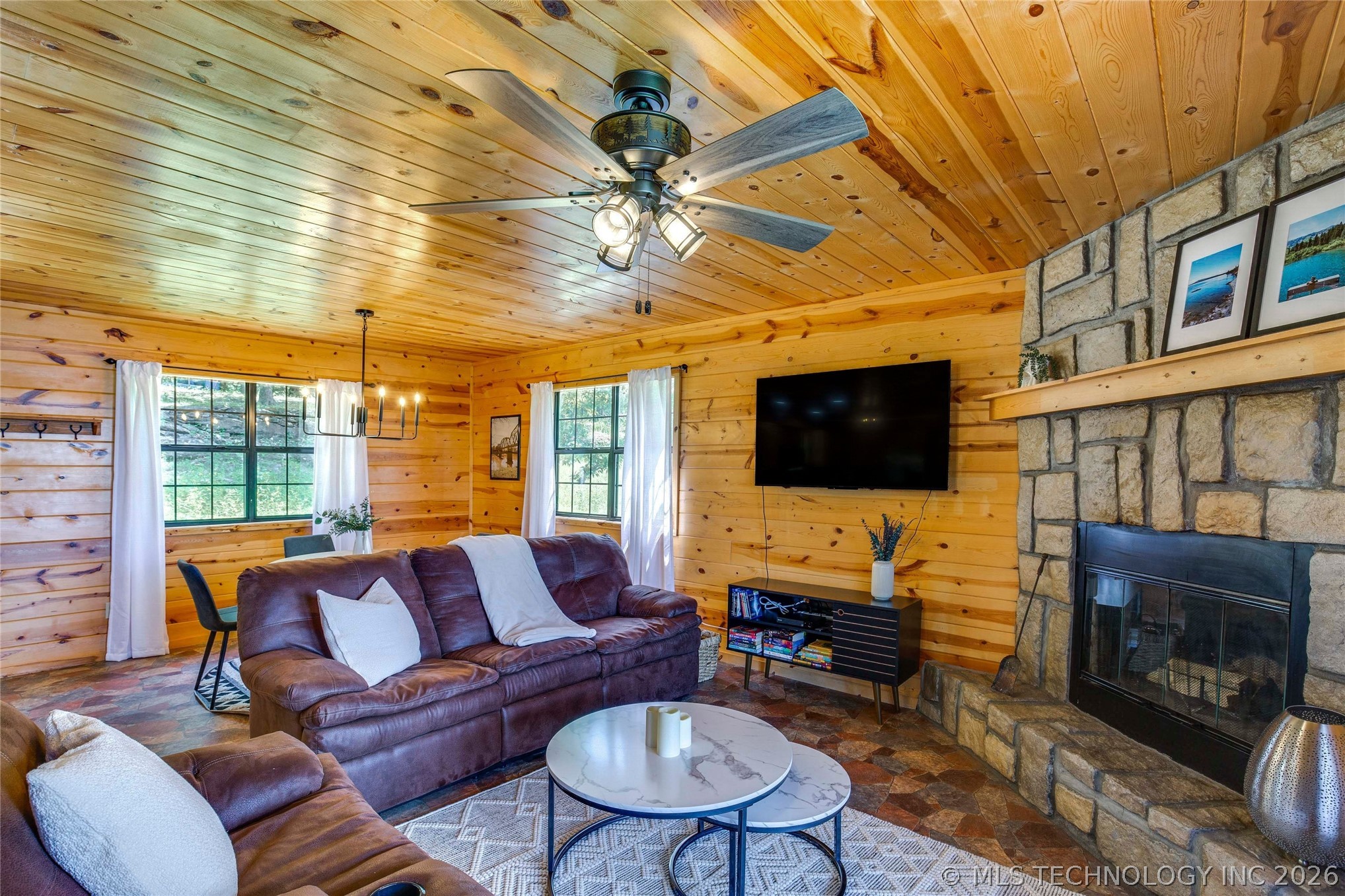 3859 W Lake Property Photo 10