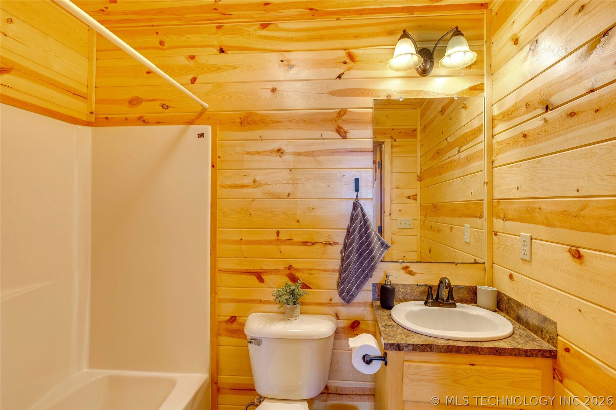 3859 W Lake Property Photo 17