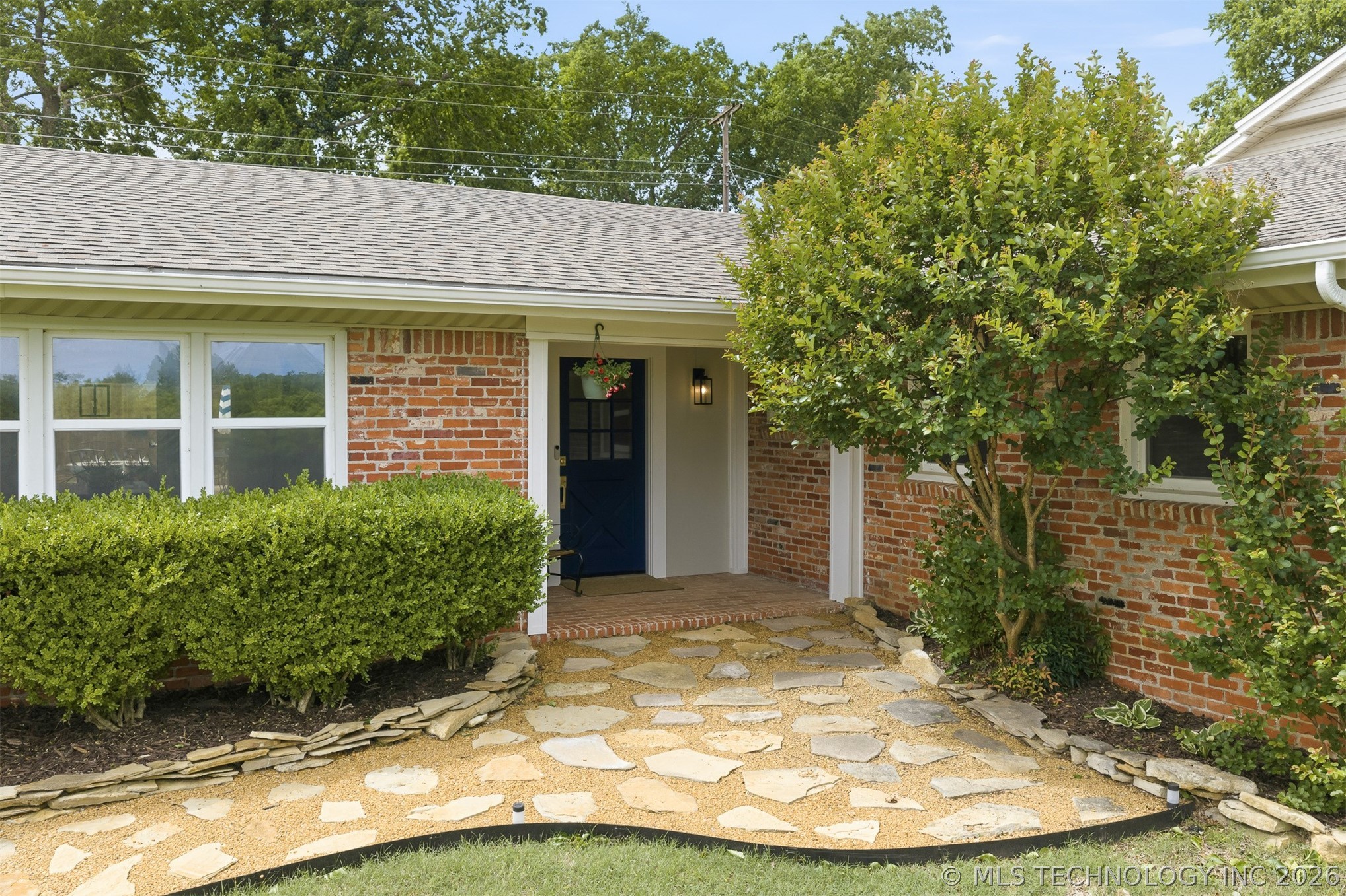 202 Meadow Property Photo 2