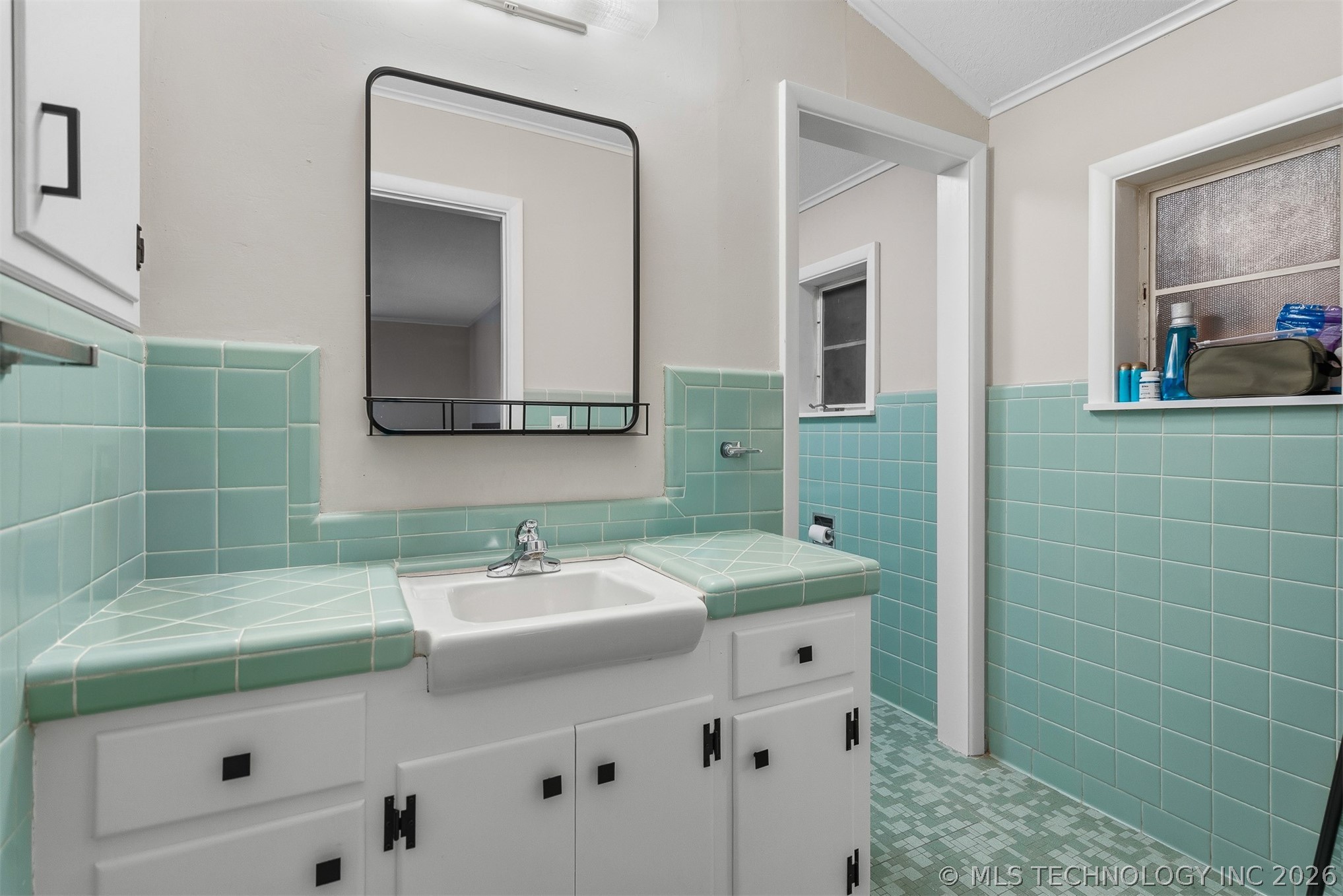 202 Meadow Property Photo 24