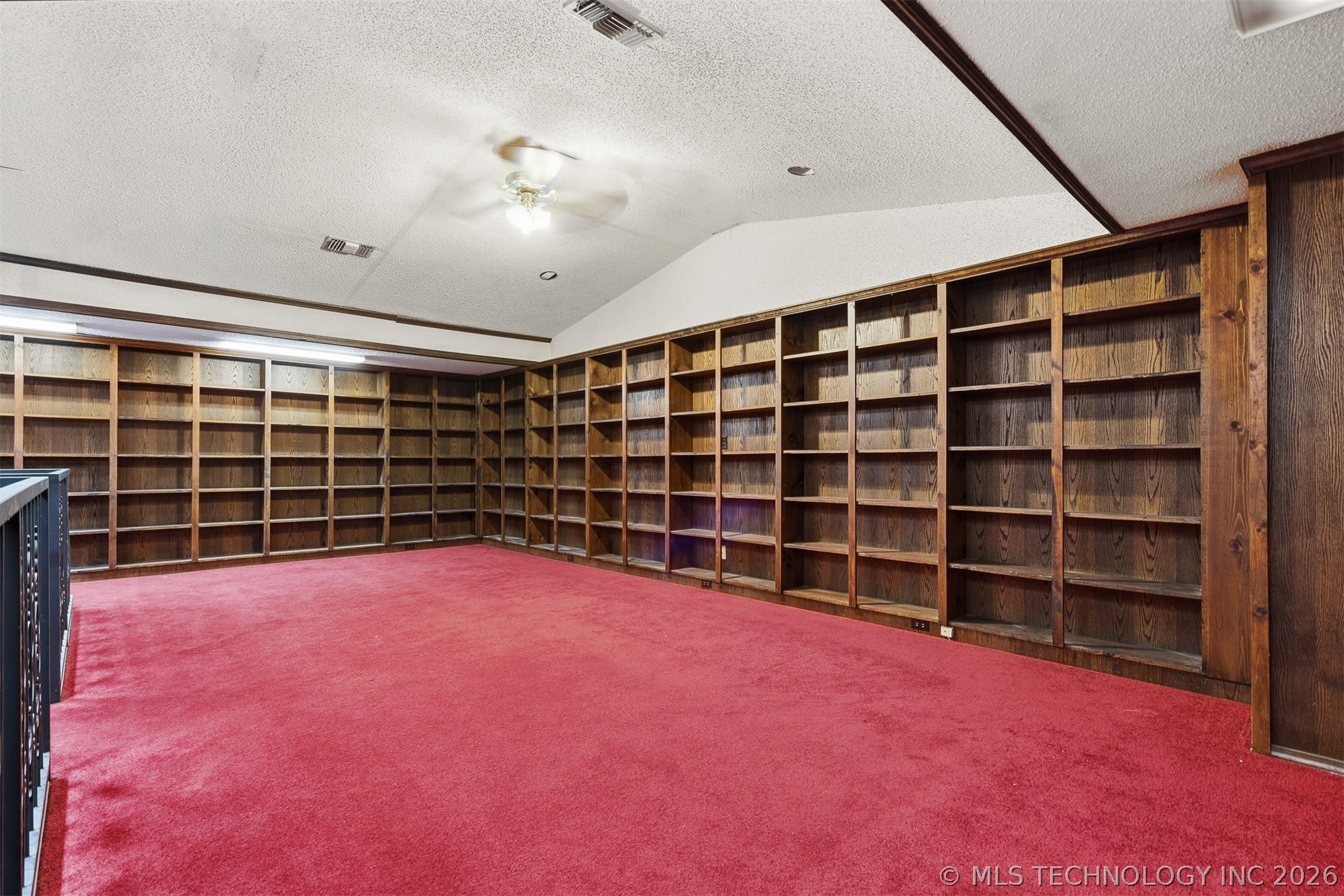 202 Meadow Property Photo 30