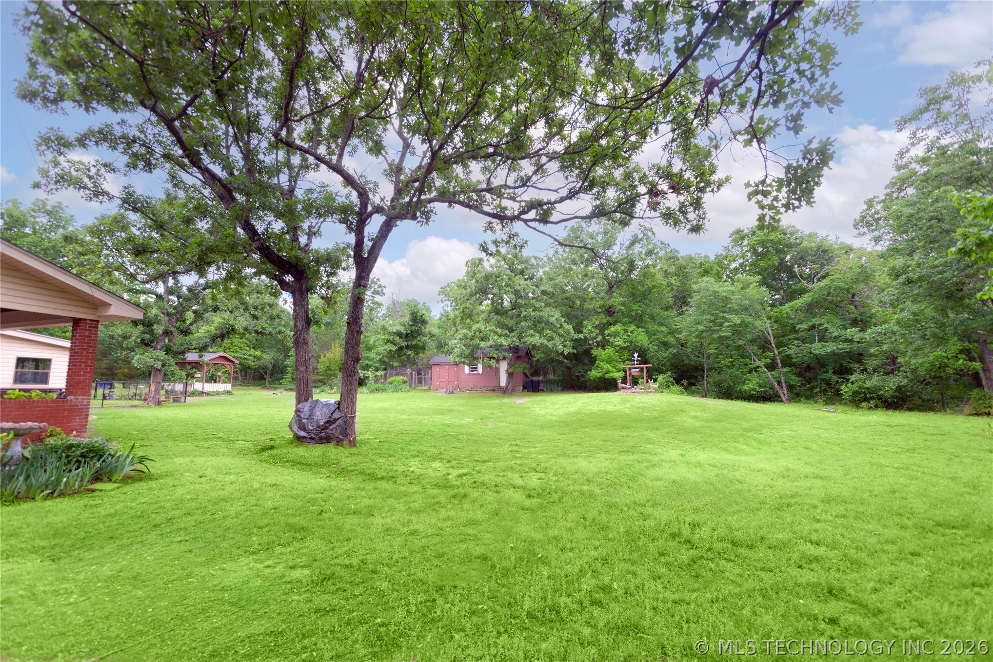 105 W Mockingbird Lane Property Photo 33