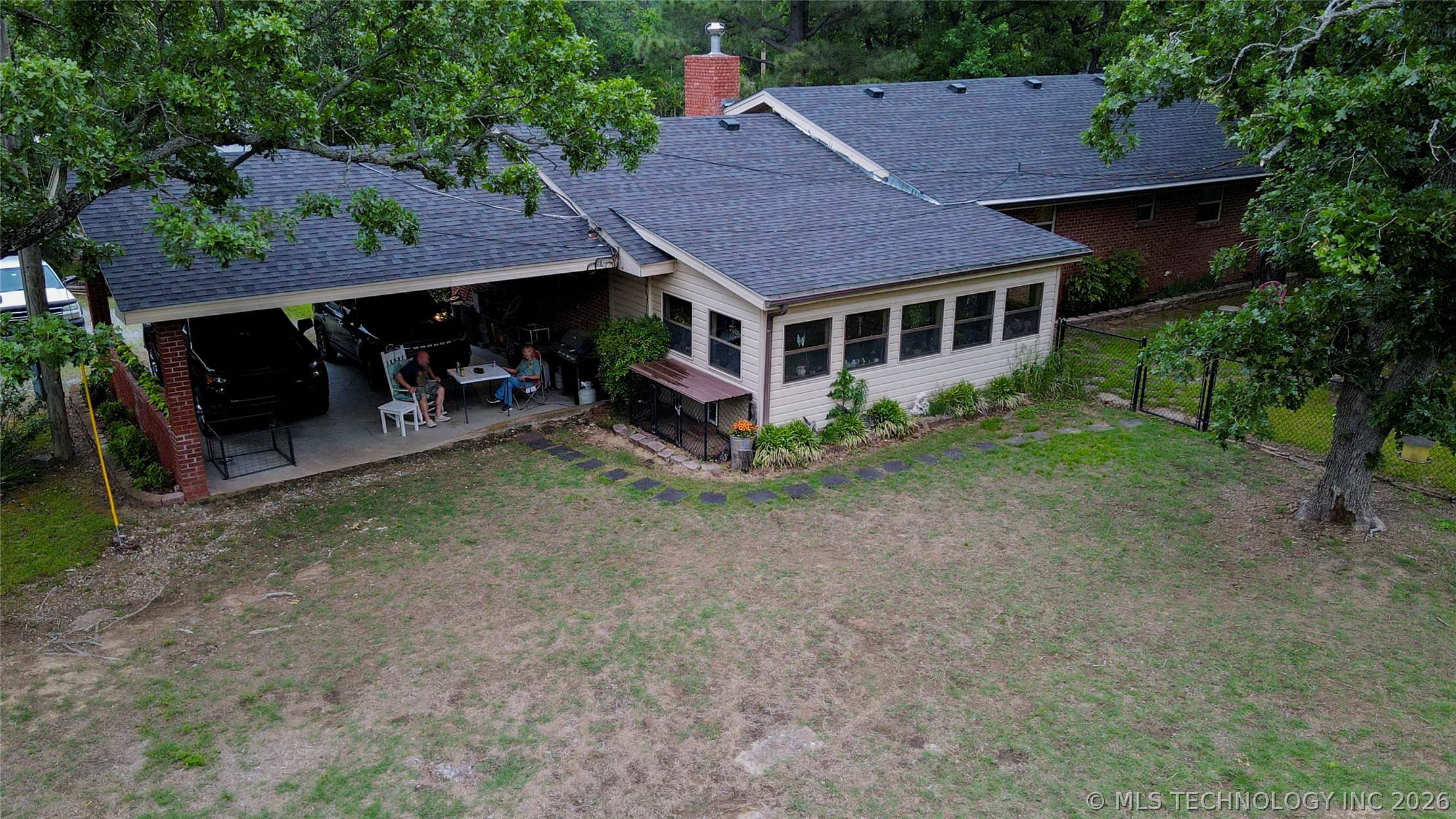 105 W Mockingbird Lane Property Photo 48