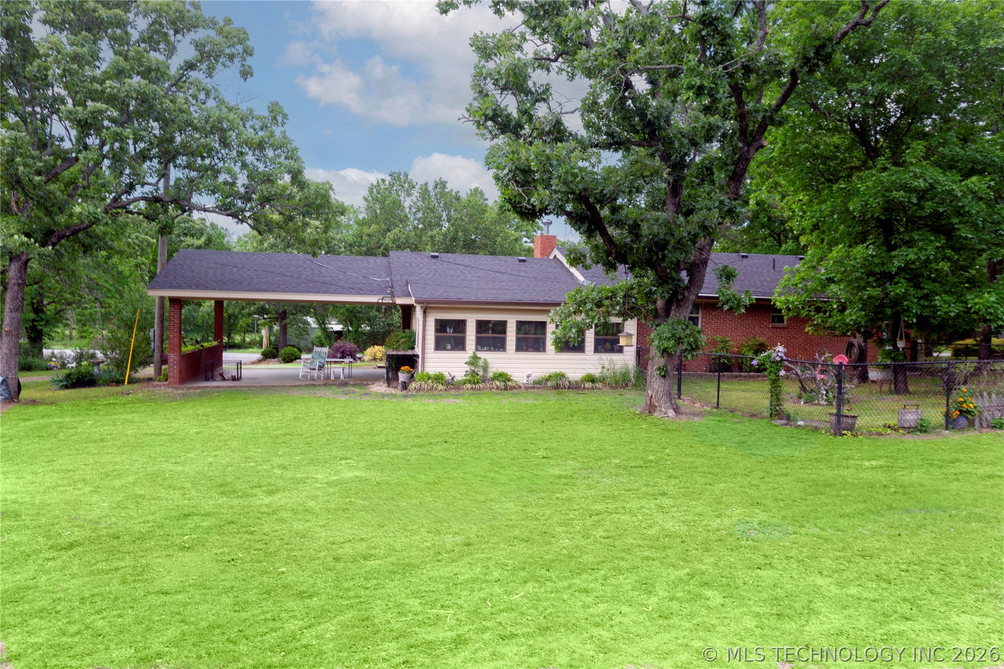 105 W Mockingbird Lane Property Photo 61