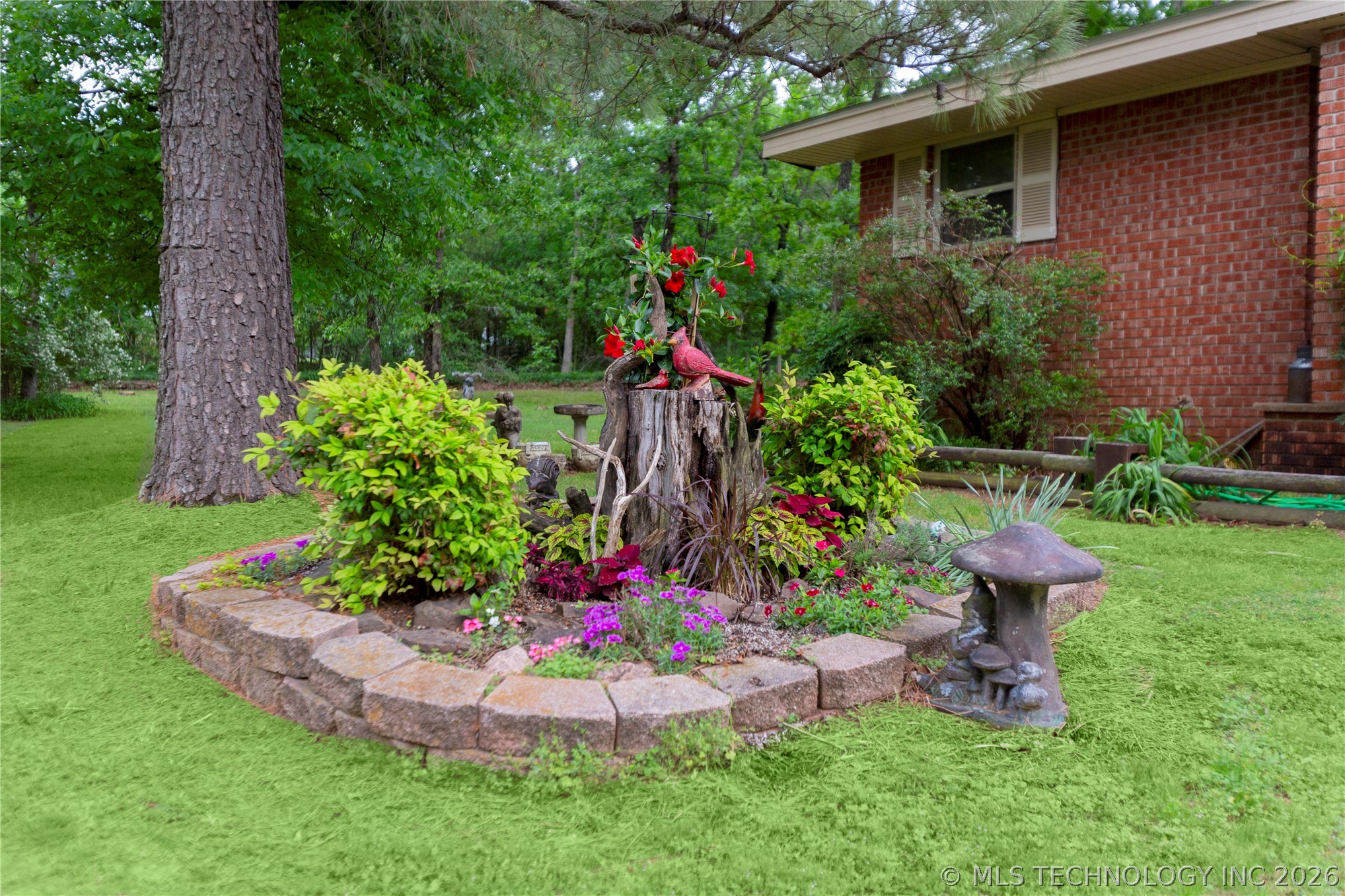 105 W Mockingbird Lane Property Photo 72