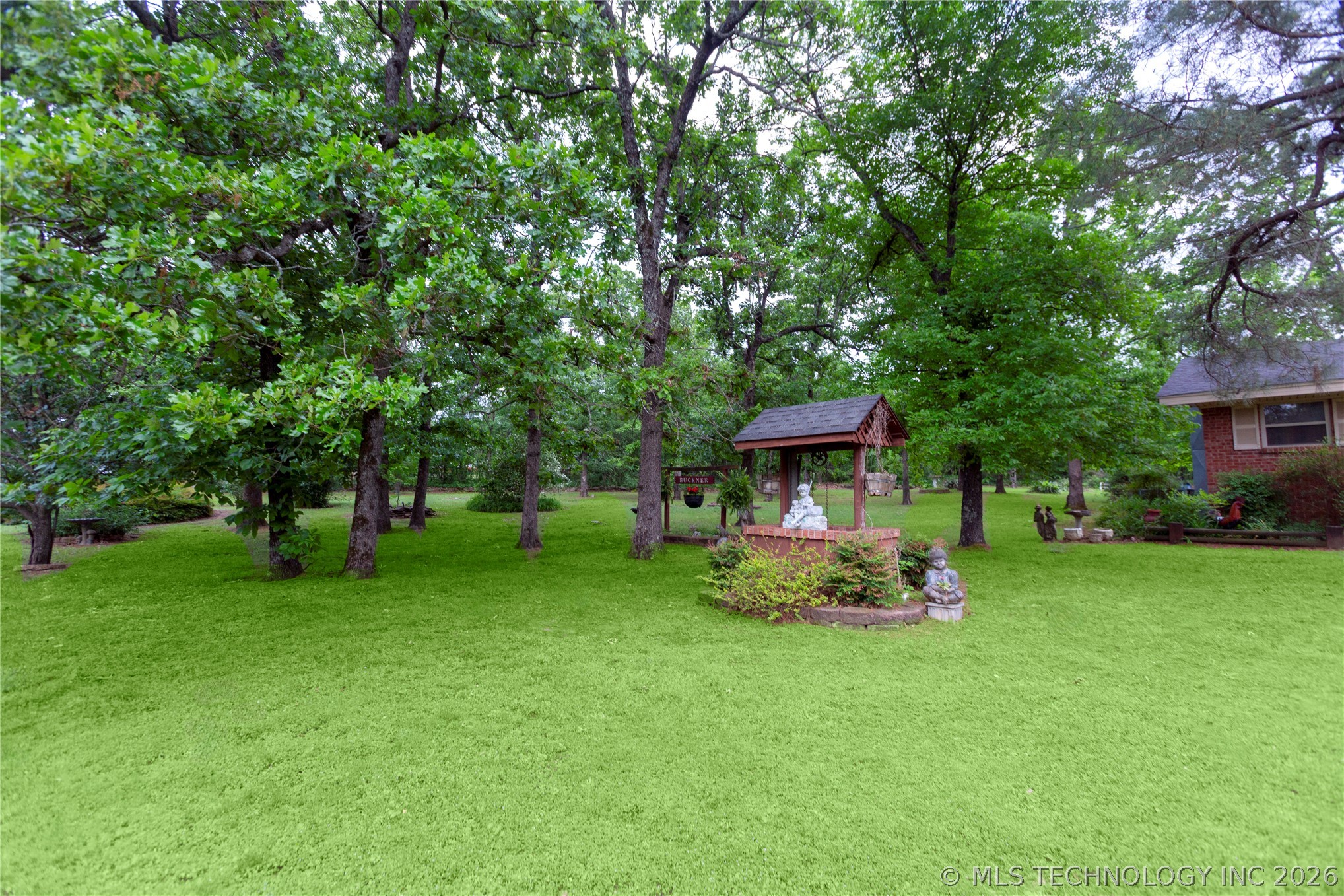 105 W Mockingbird Lane Property Photo 74