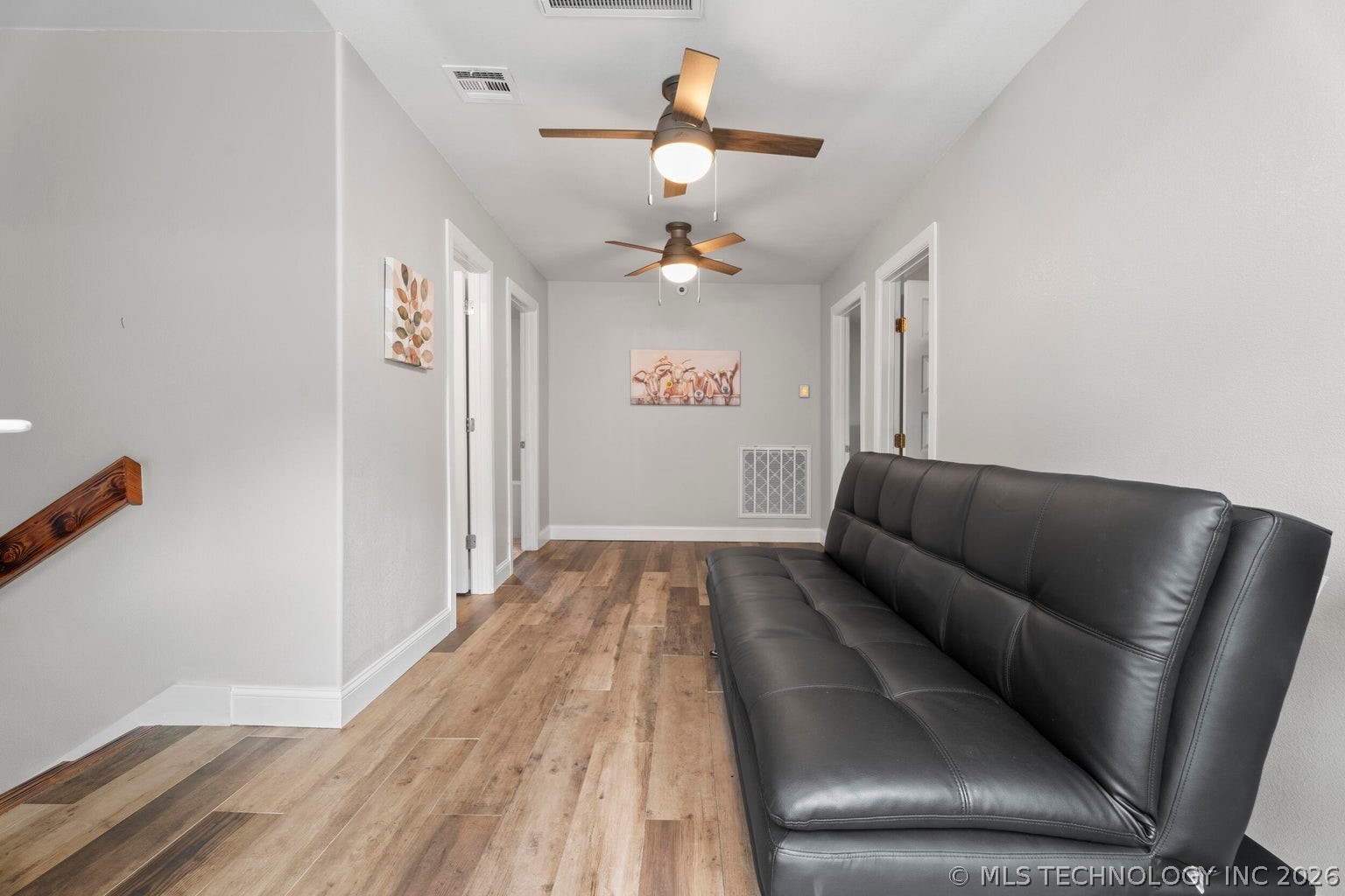 450521 Lake Shore Drive Property Photo 36